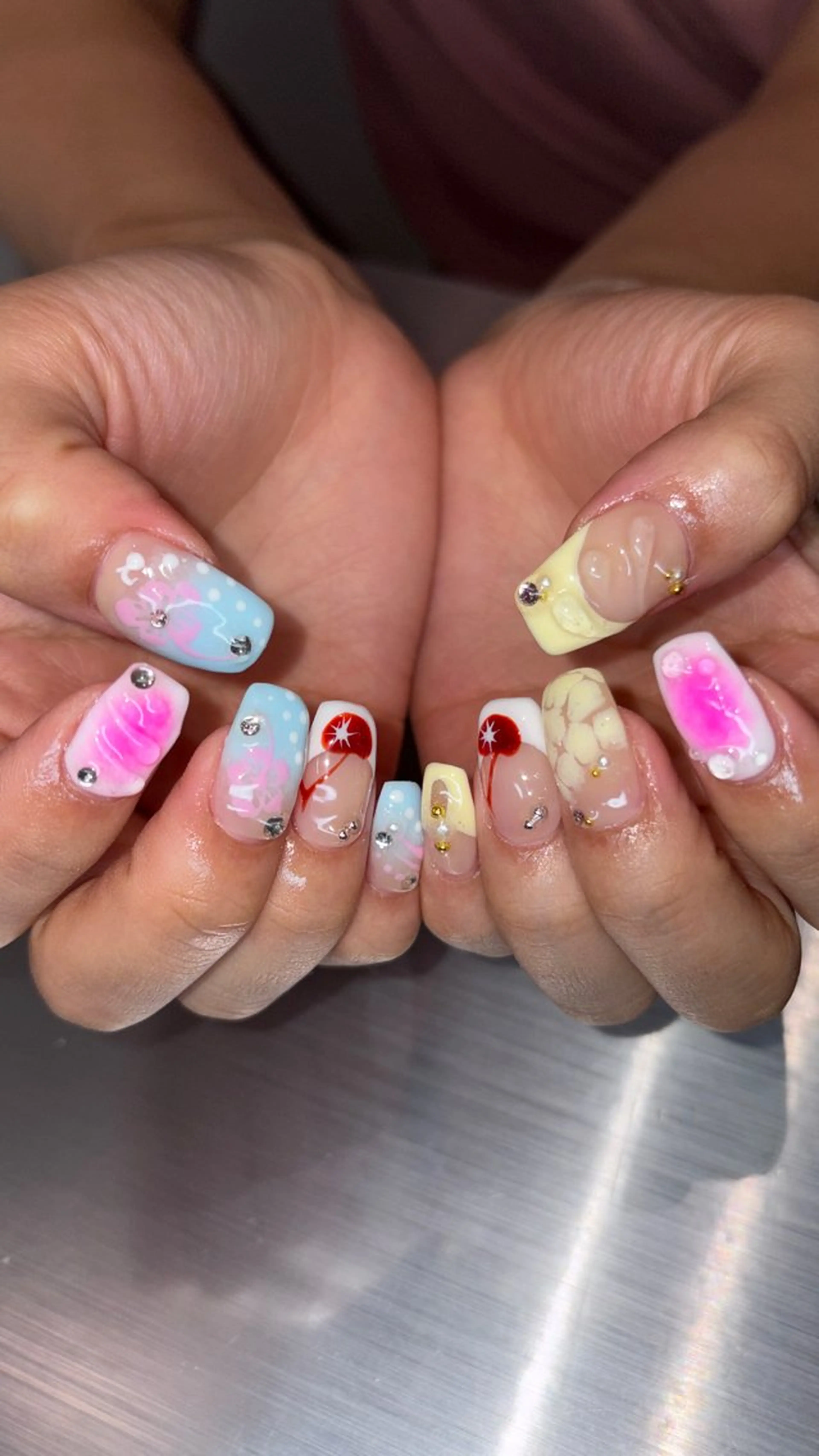 ネイル ハンドネイル 👽個性派ネイル🎀 komachiのマツエク・マツパデザイン