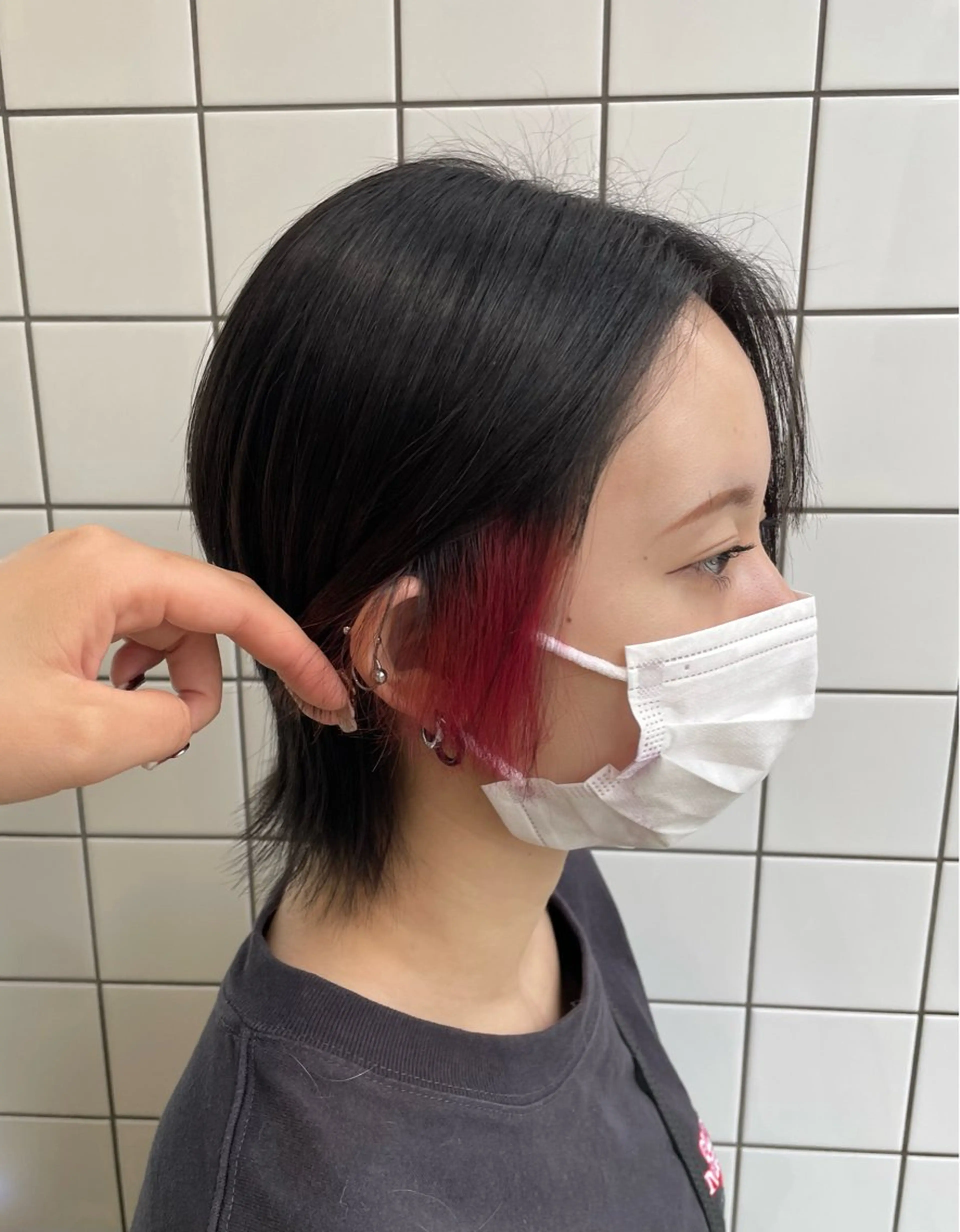 ミディアム カラー デザインカラー イヤリングカラー ちょめ/八王子 ZEST emuのヘアスタイル