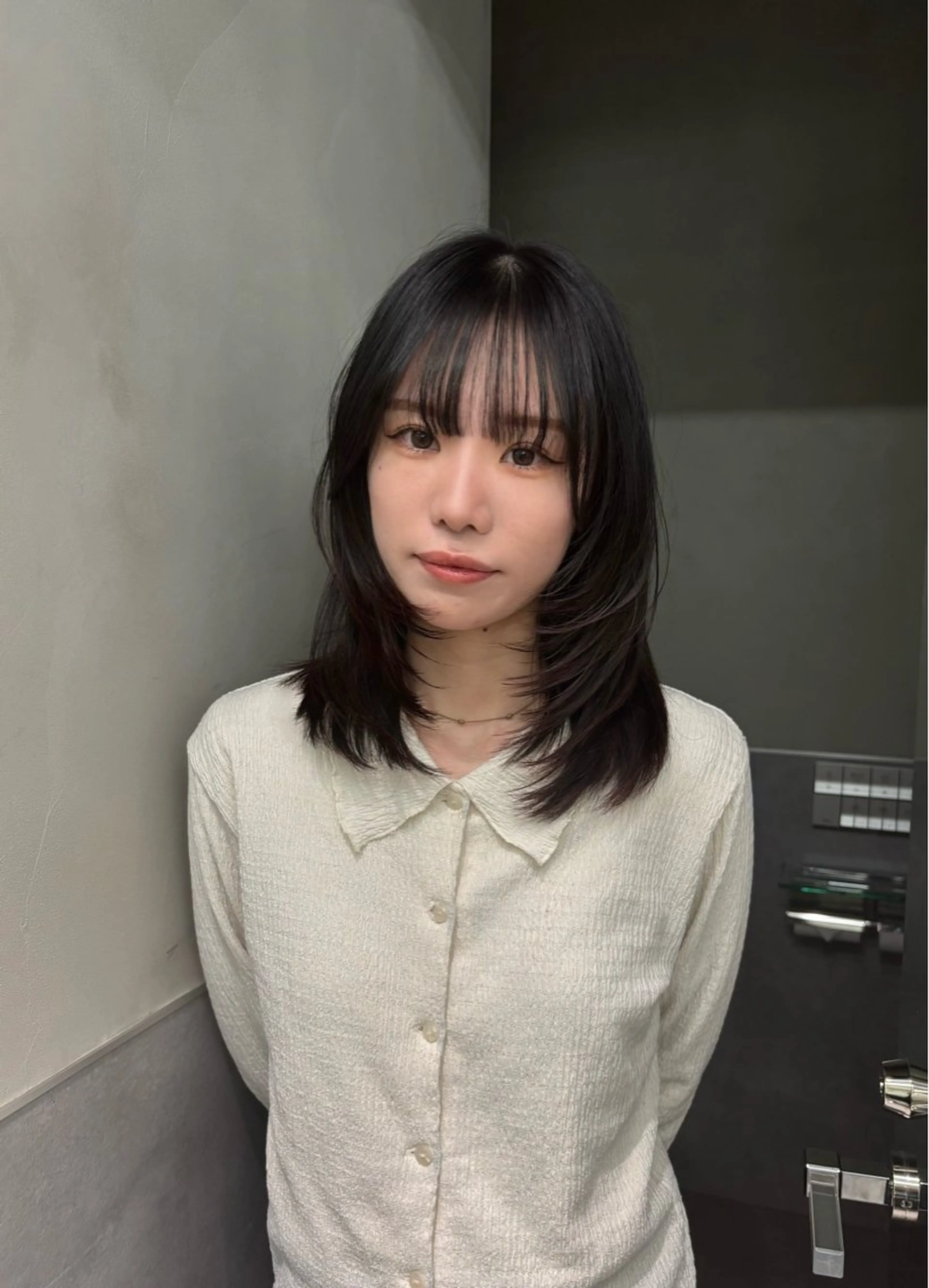 ミディアム 日吉／レイヤー／ 髪質改善／iatoのヘアスタイル