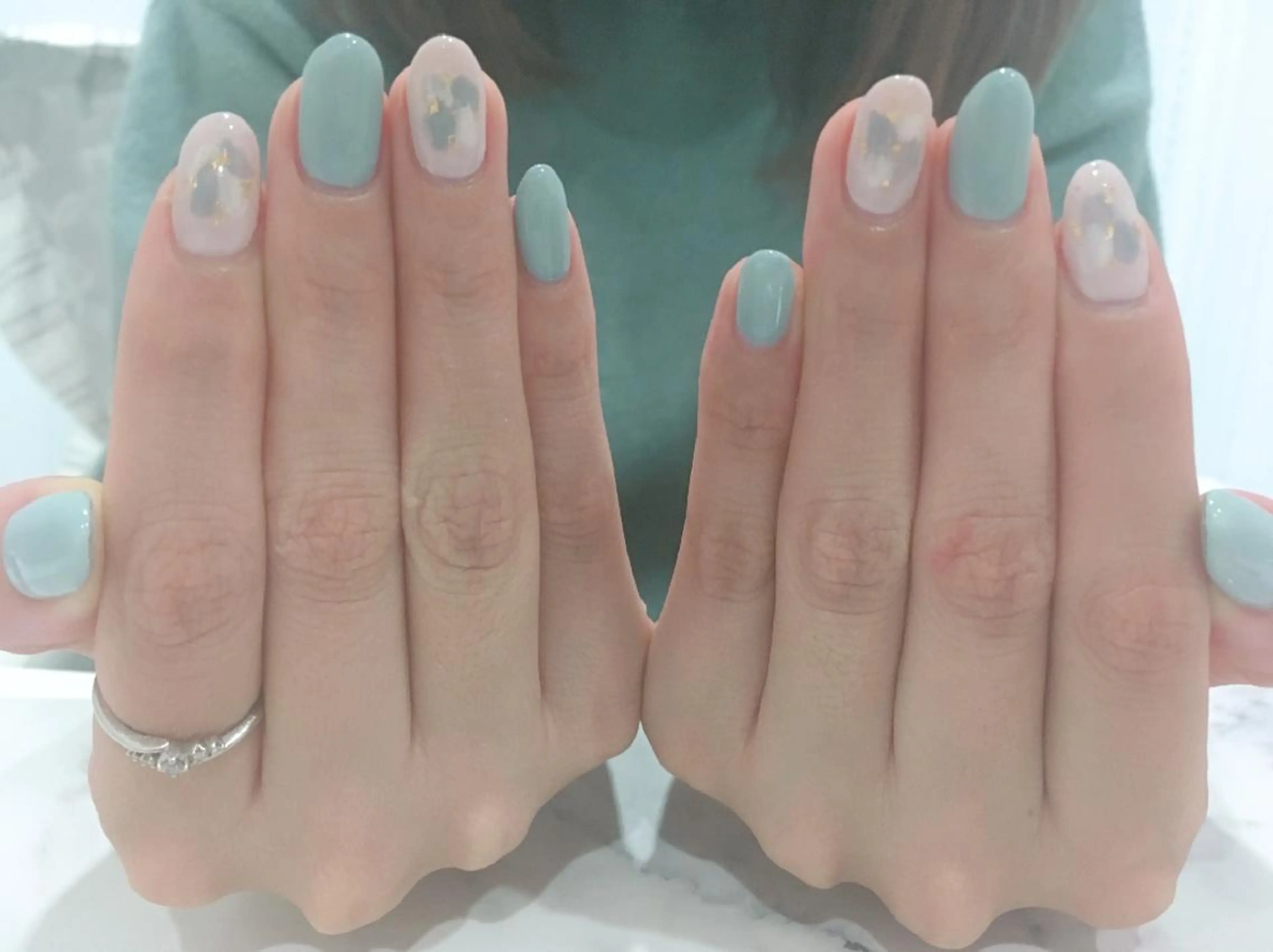 ネイル アートネイル 長さ出し フラワーネイル フットネイル ジェルネイル ネイル＆フラワーサロン〜Ri✦hiro〜鳥栖店所属・HIRATA RIEのネイルデザイン