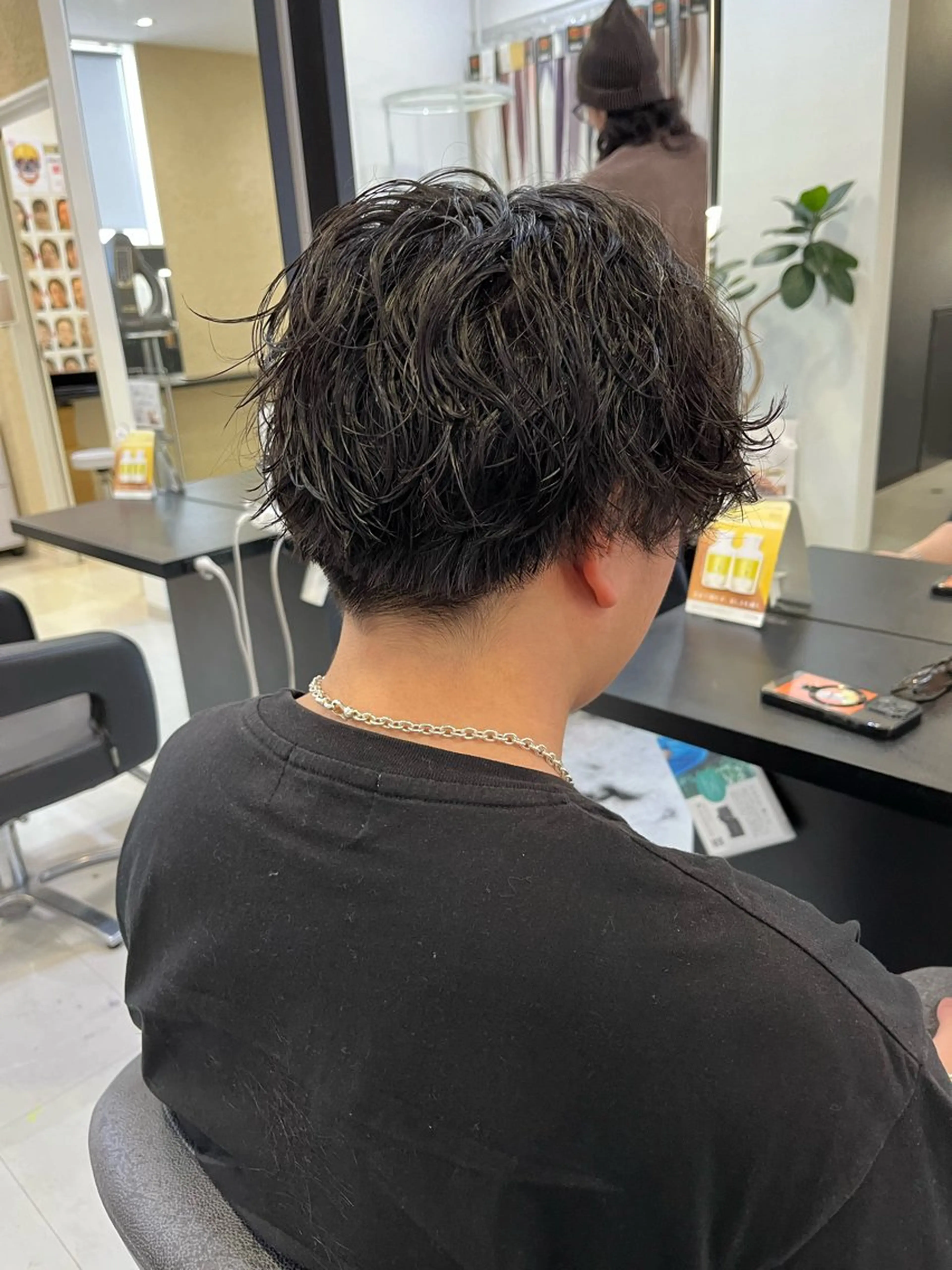 ショート パーマ メンズ カット パーマ 諸岡 玲のヘアスタイル