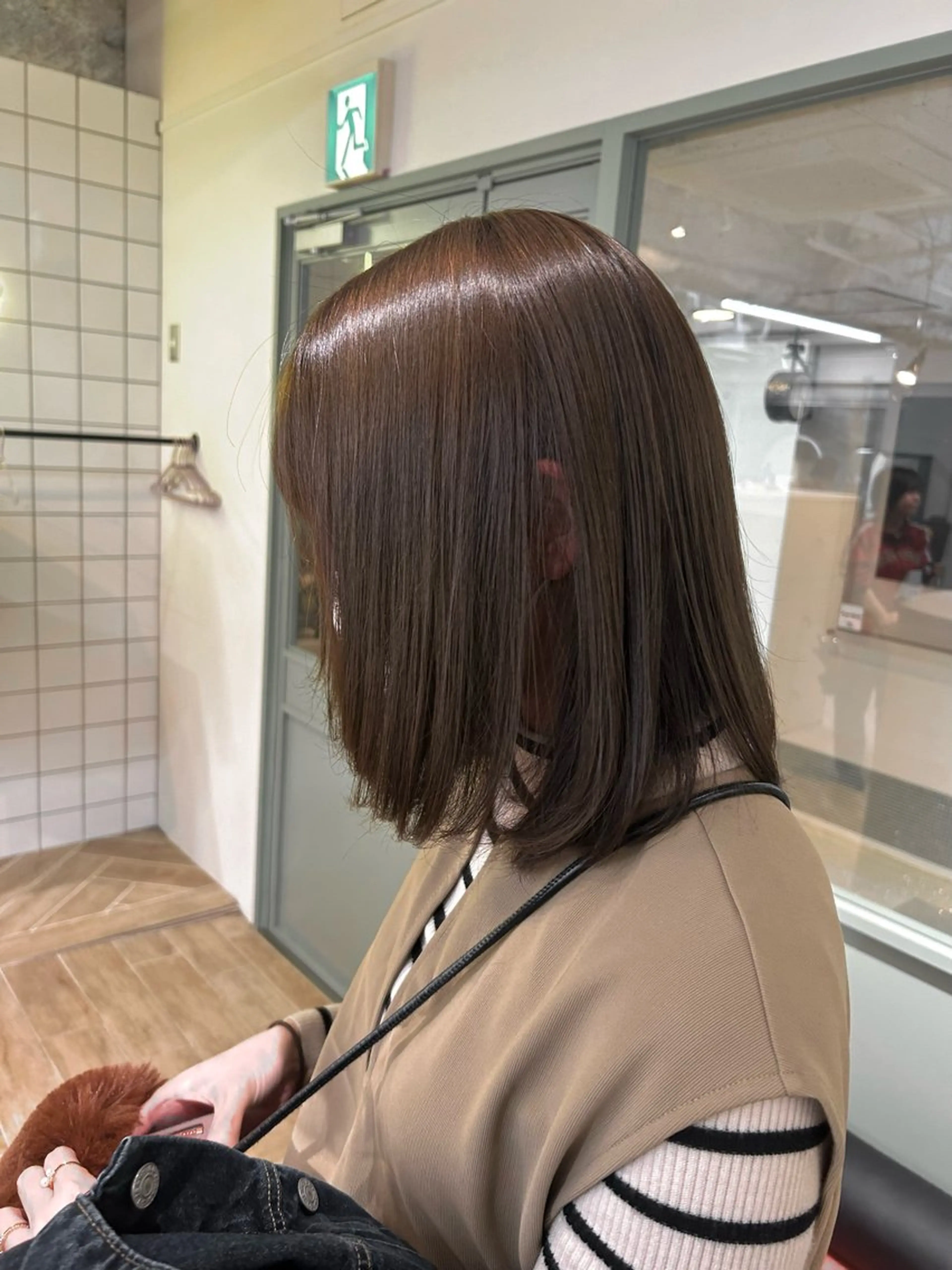 ミディアム カラー カット ヘアカラー ベージュ/ダブルカラ ー/新潟駅/青柳萌果のヘアスタイル