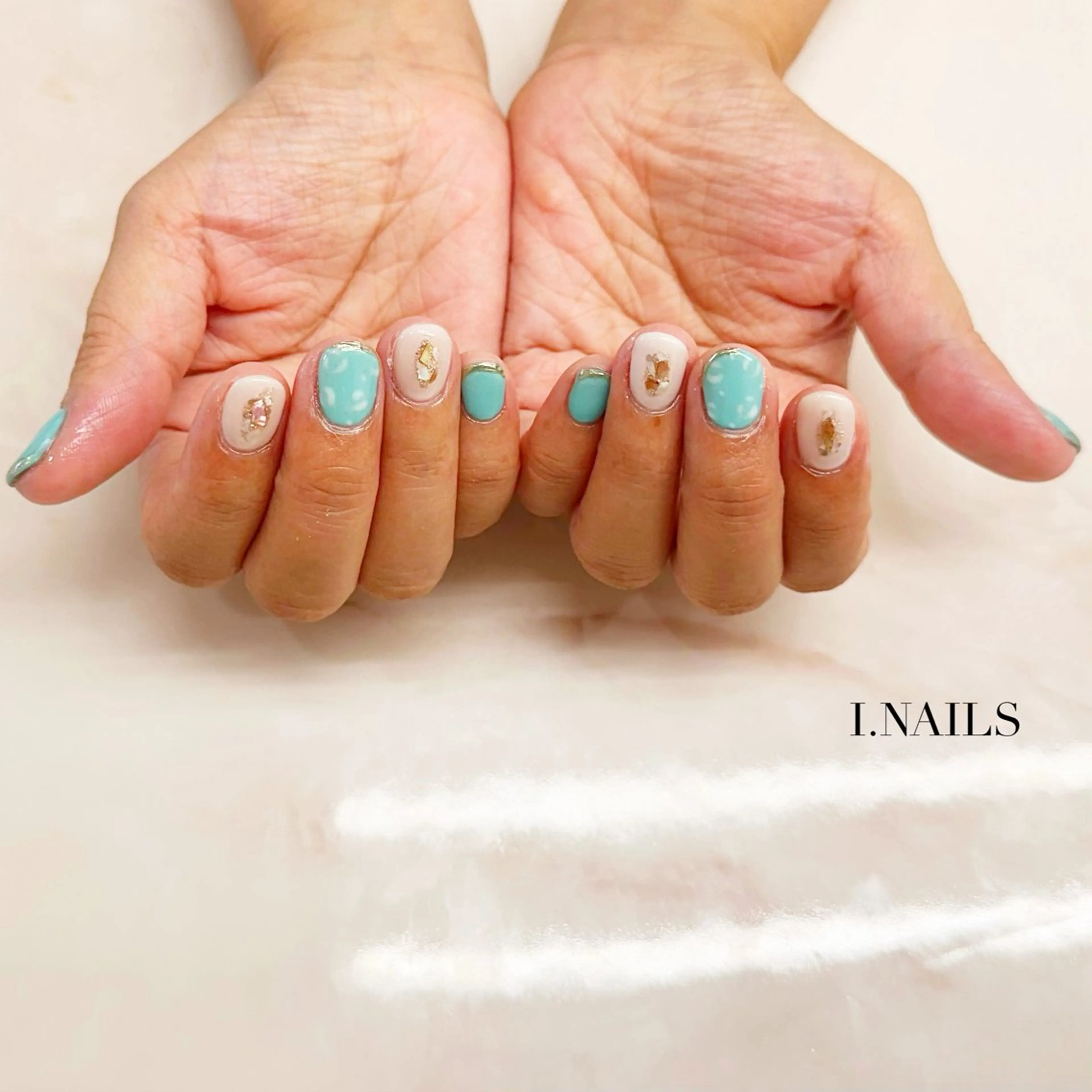 ネイル アイネイルズ所属・早川 梓のネイルデザイン