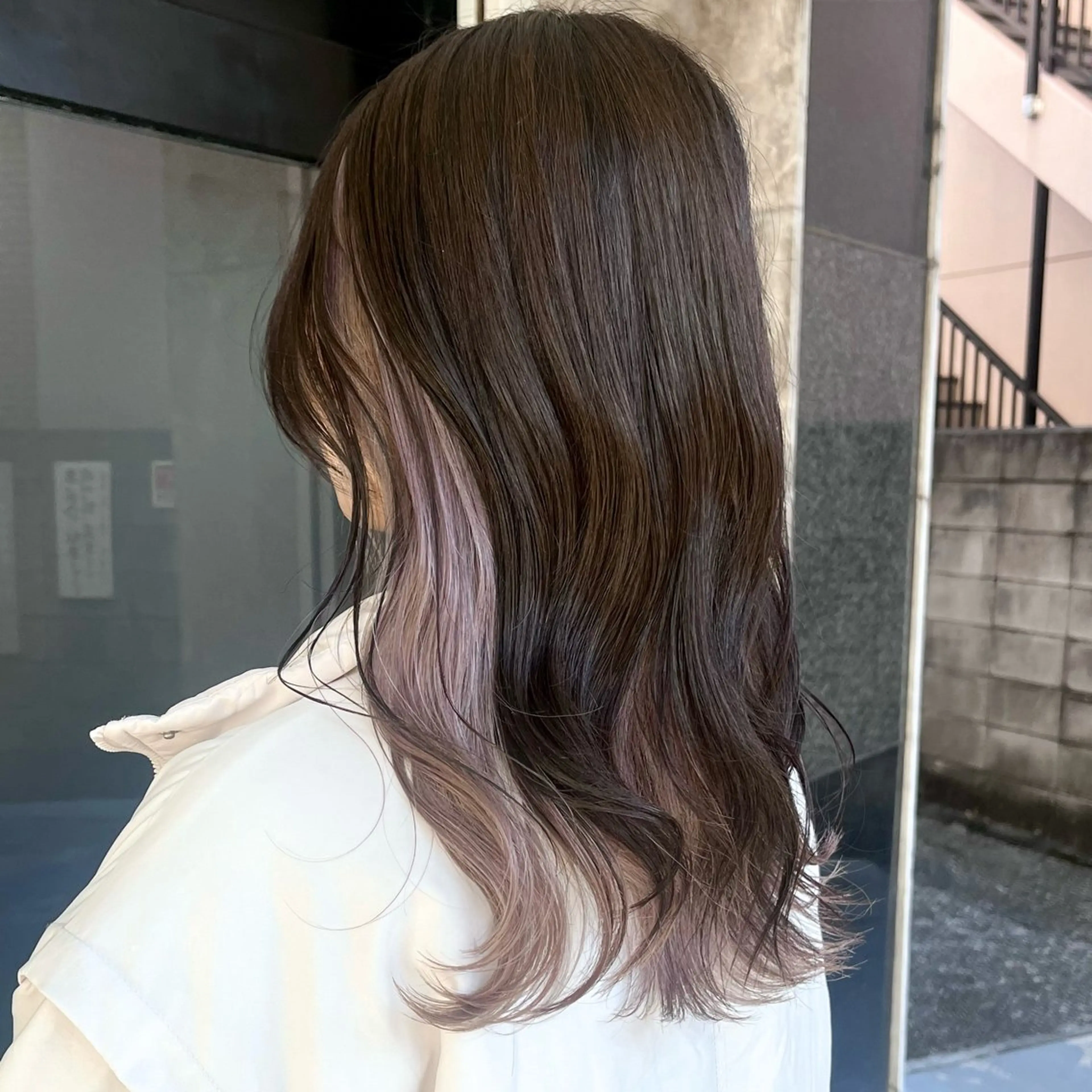 セミロング カラー カット ヘアカラー トリートメント 伊藤 玲衣のヘアスタイル