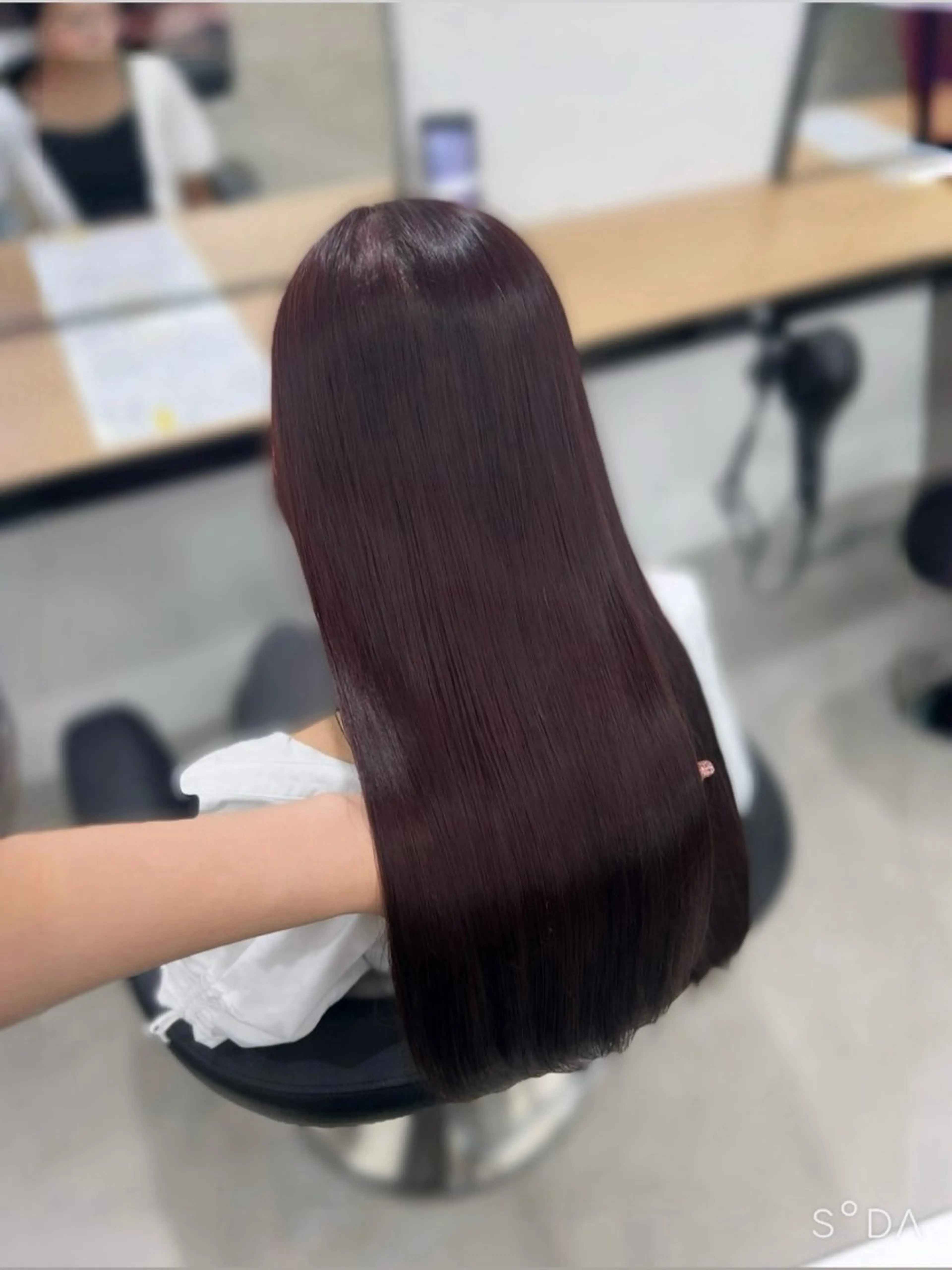 ロング カラー ブリーチ 髪質改善 トリートメント ヘアカラー 💗愛され暖色💗 ピンク/レッド💗のヘアスタイル