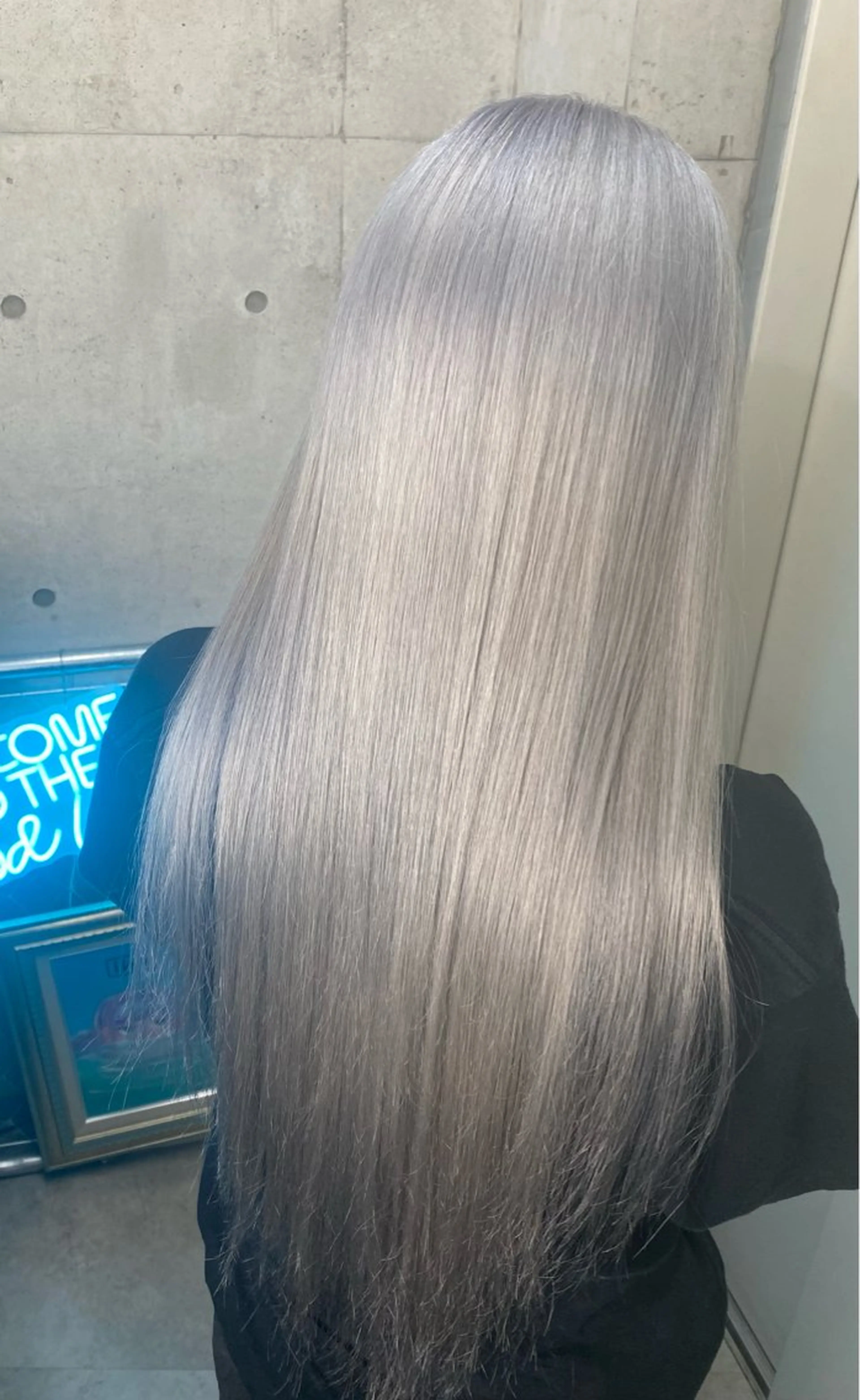 ロング カラー シルバー ロング ヘアカラー トリートメント 國分 伸也のヘアスタイル