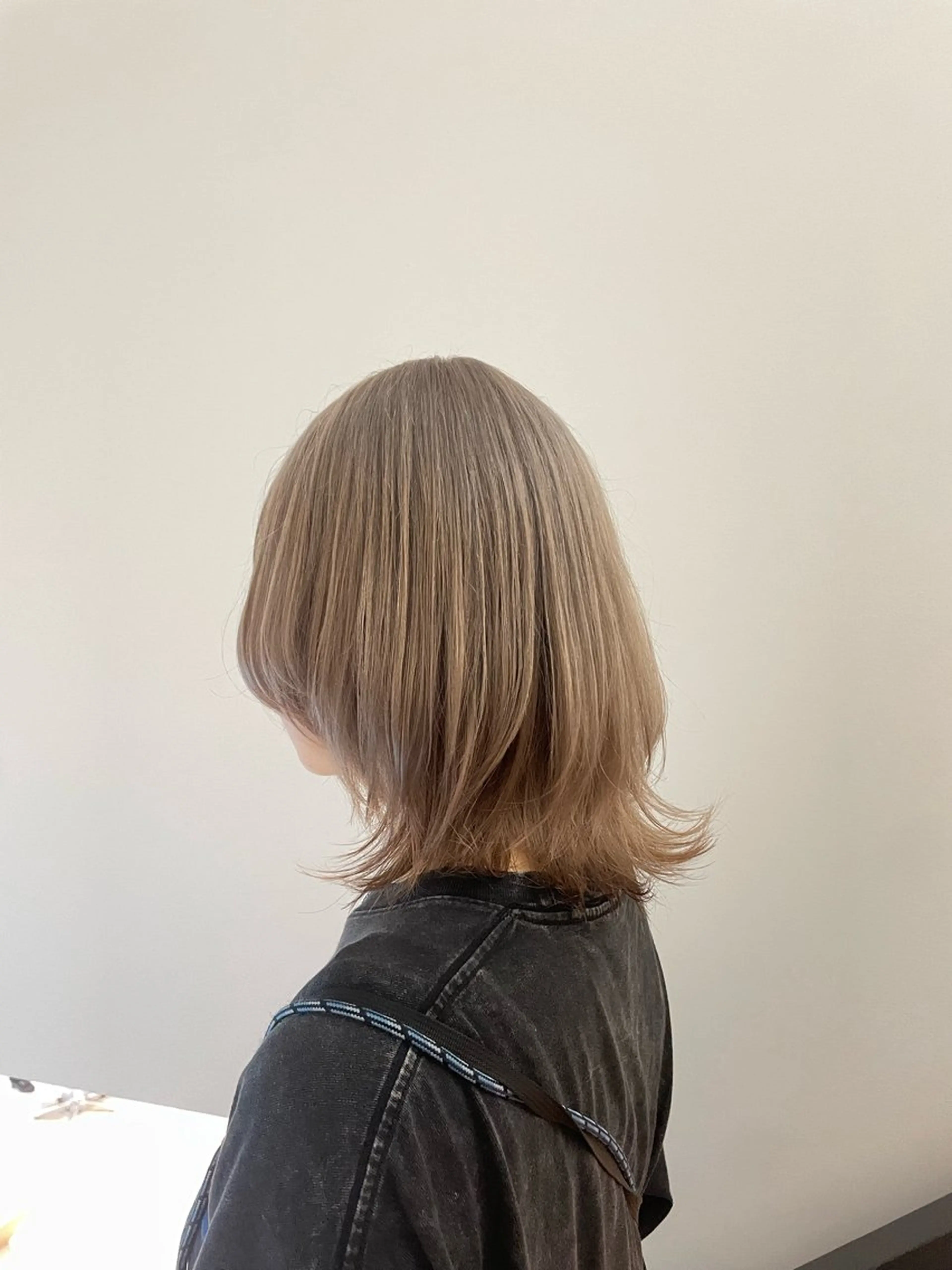 ロング カラー ヘアカラー 🌟暖色系ハイトーン 🌟AIのヘアスタイル