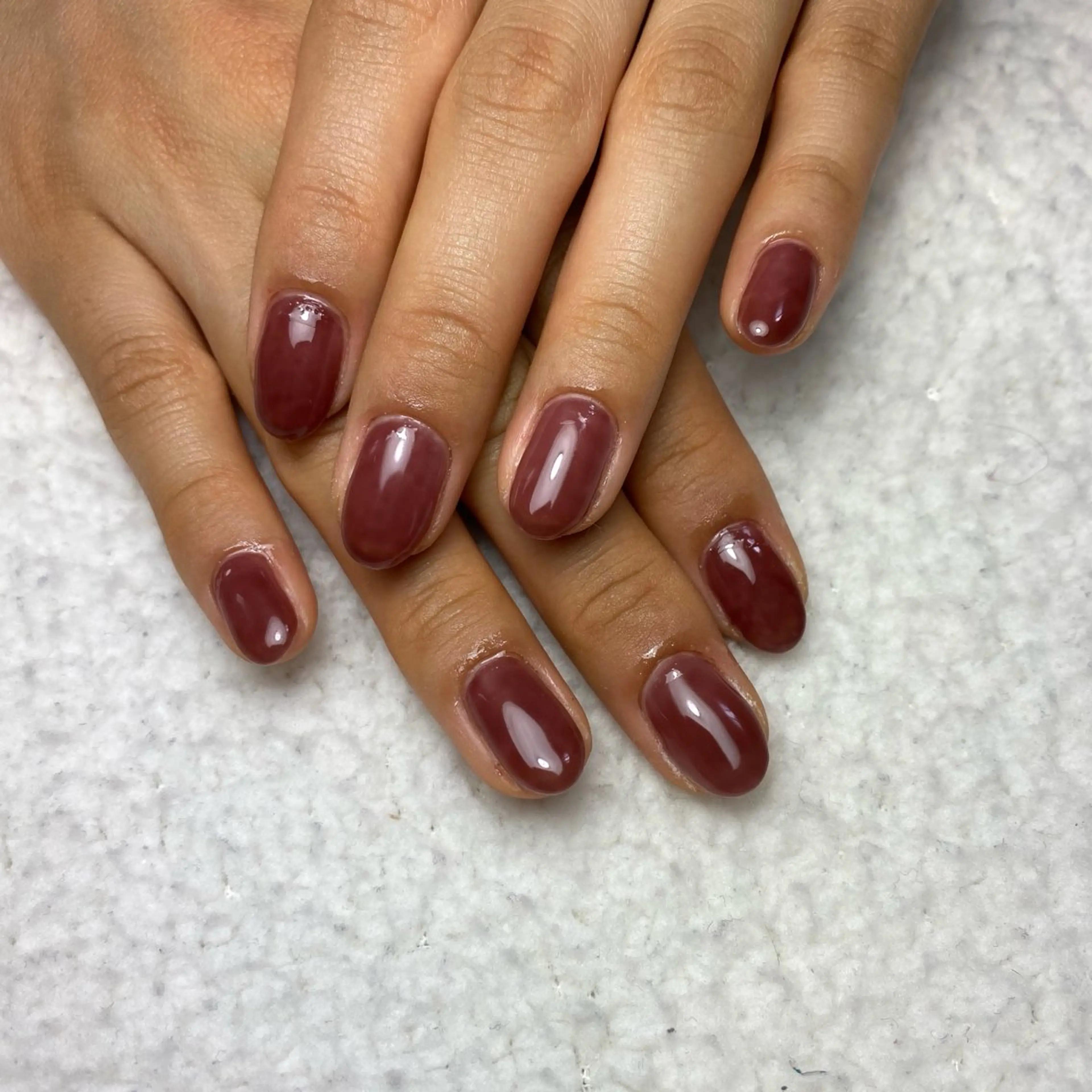 ネイル ブラウン ハンドネイル COCO+所属・COCO +のエステ・リラクイメージ