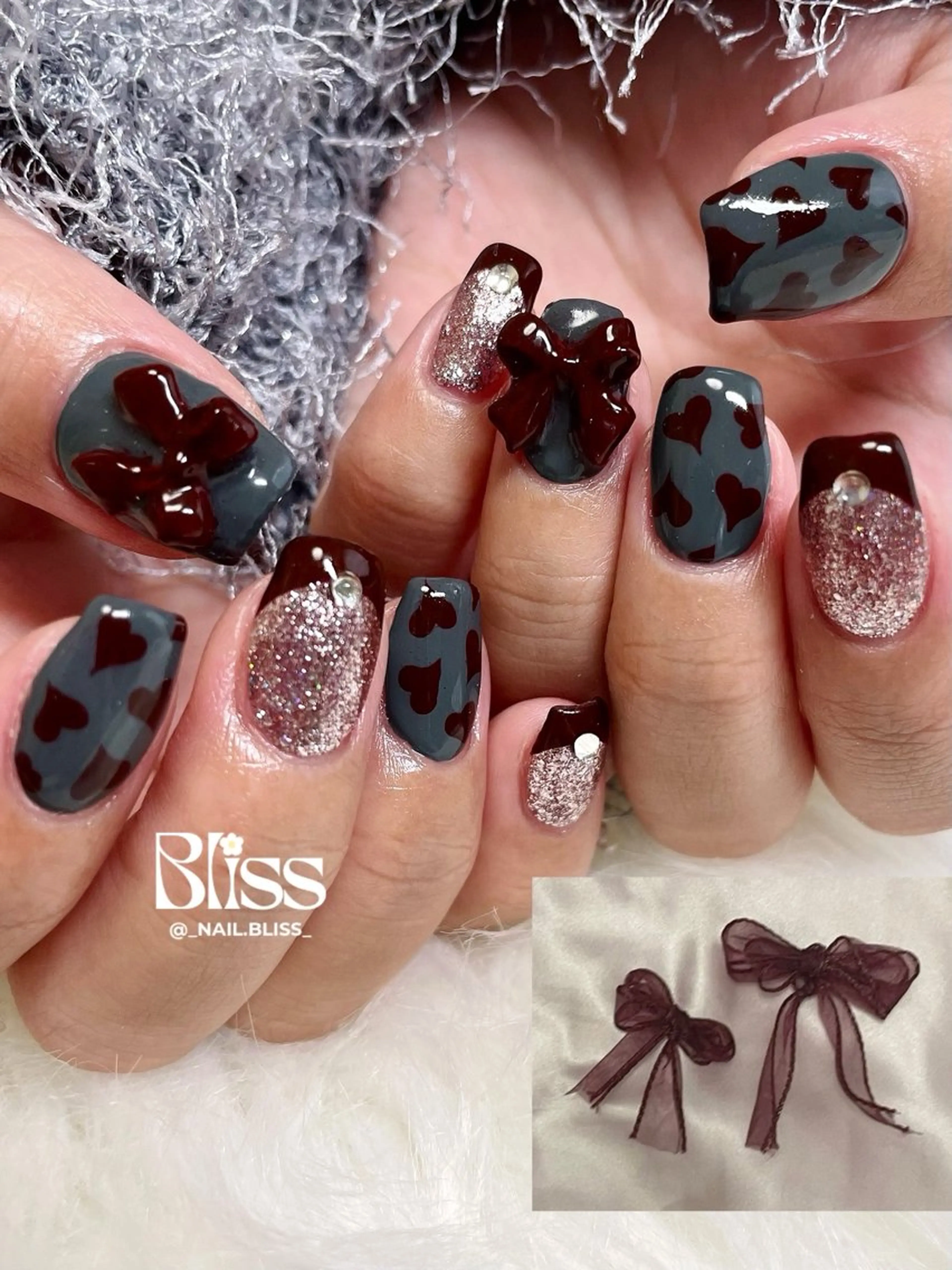 ネイル ブルー ボルドー ガーリー ハンドネイル NAIL BLISSのネイルデザイン