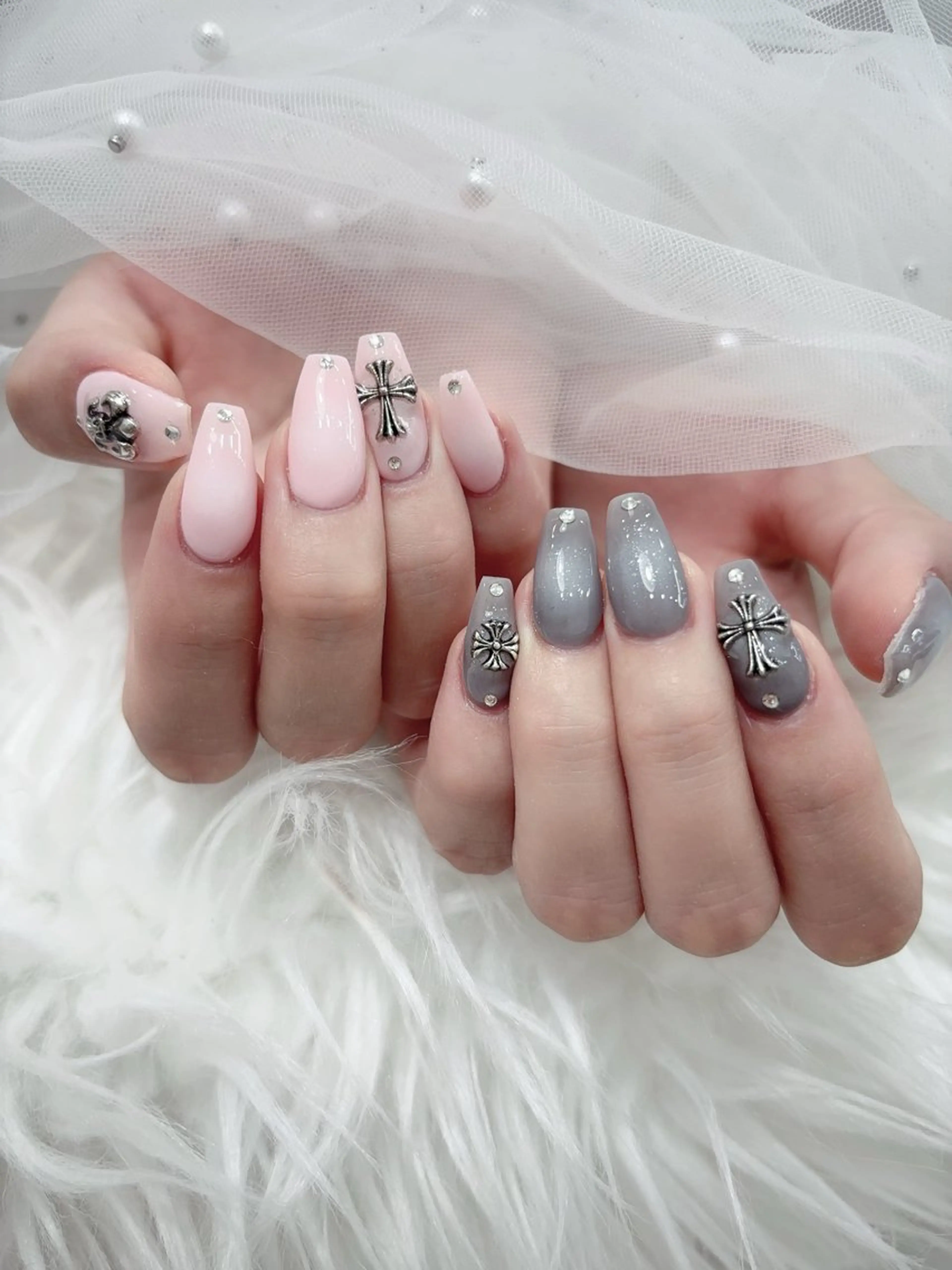 ネイル キラキラネイル 韓国ネイル スカルプネイル ハンドネイル MoMoA Nail ネイル長さ出し専門店のネイルデザイン