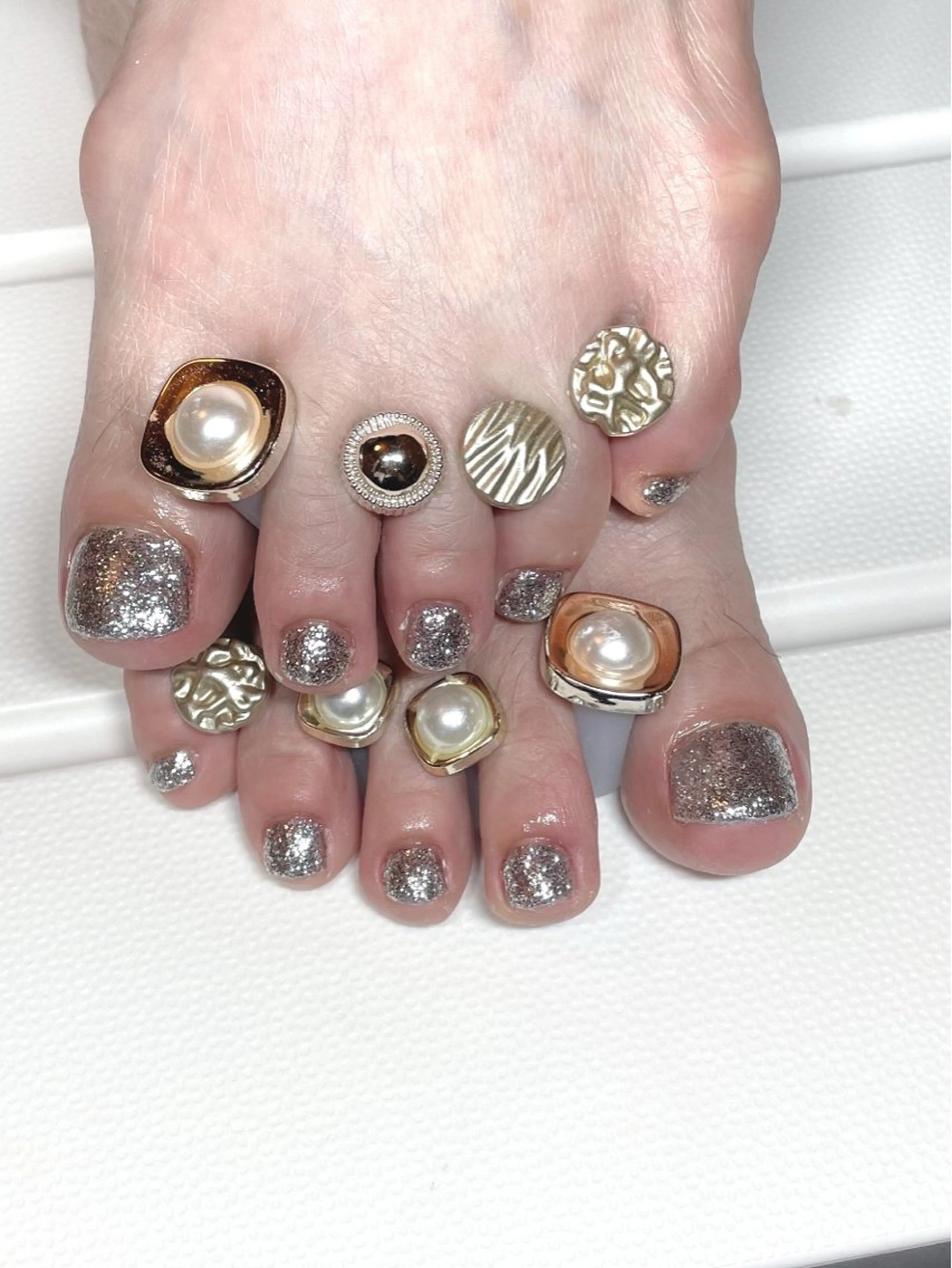 ネイル フットネイル ワンカラーネイル フットネイル MOJA NAIL所属・MOJA NAIL ＊MAIKOのネイルデザイン