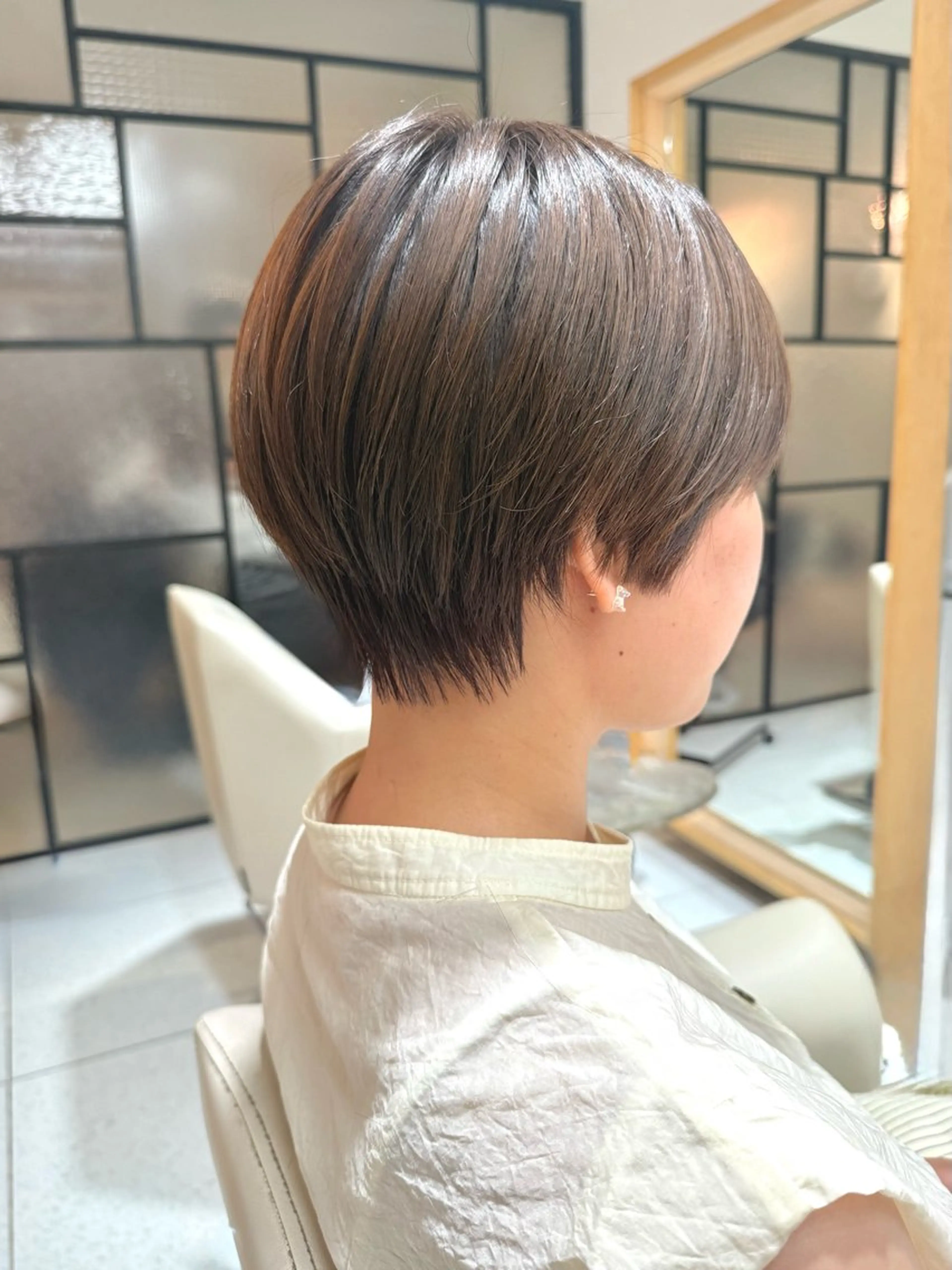 ショート カラー カット ヘアカラー トリートメント 安永 涼のヘアスタイル