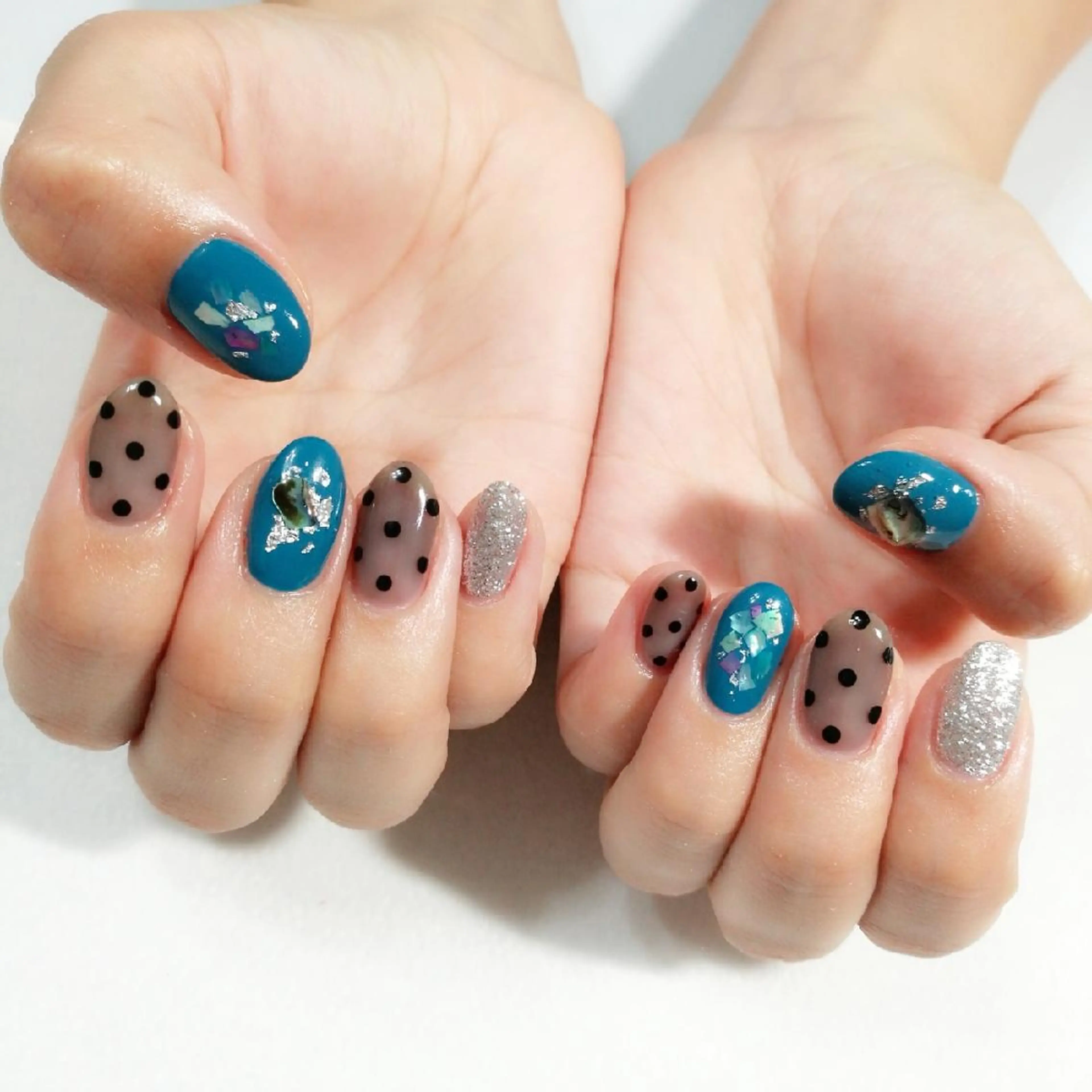 ネイル VIOLUS所属・VIOLUS 関目のネイルデザイン