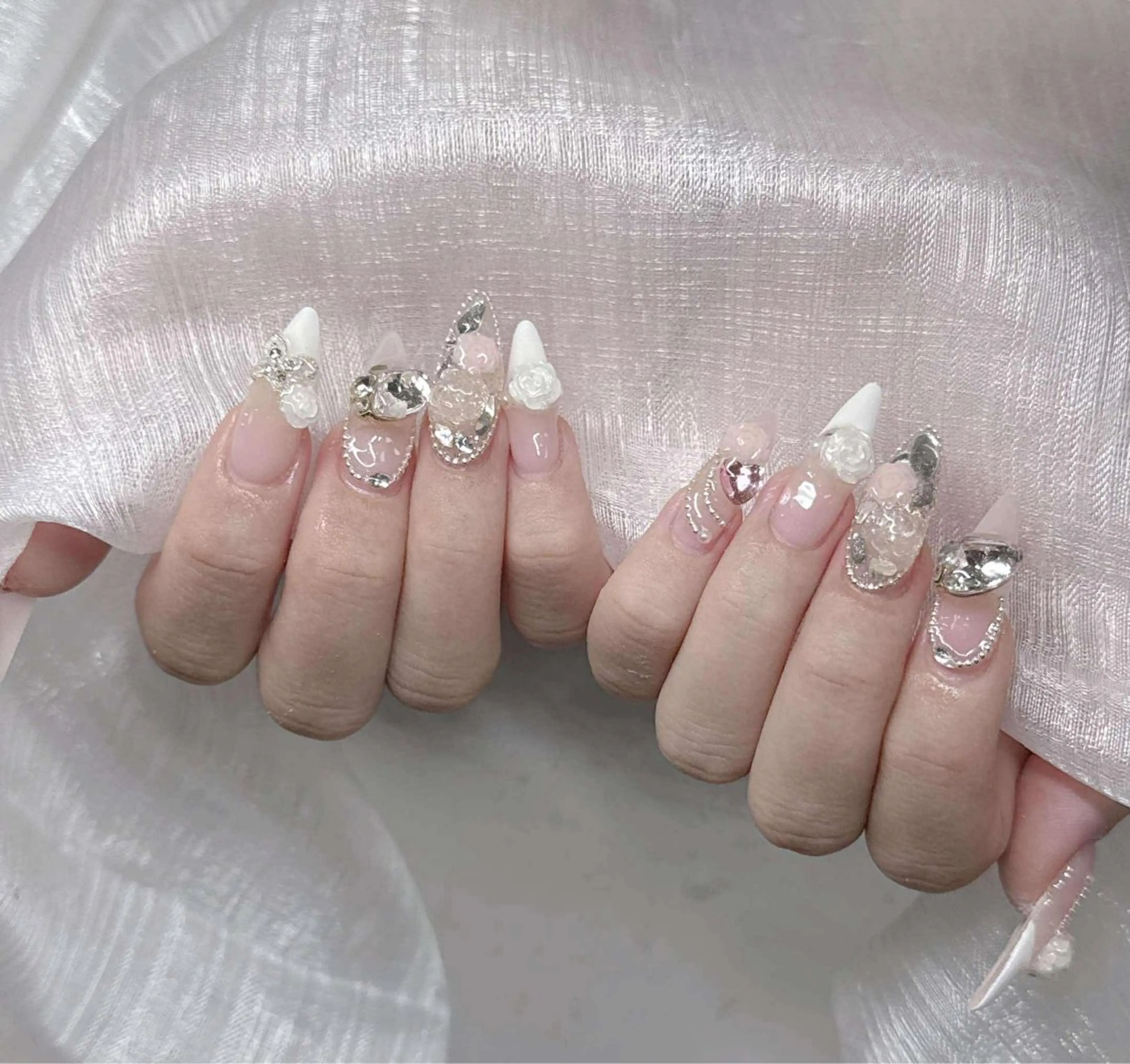 ネイル ハンドネイル Lee Nailsのネイルデザイン