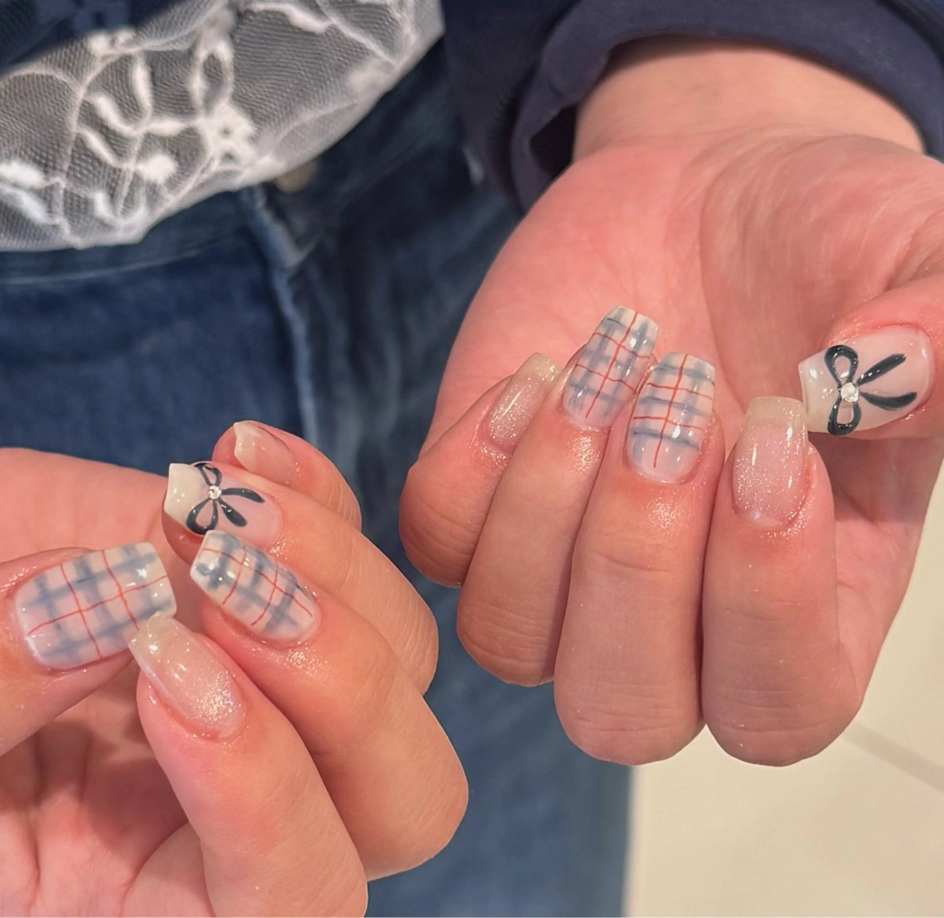 ネイル 持ち込み ニュアンスネイル リボン Yu_me(ユーミー)所属・Yu_me fuukaのネイルデザイン