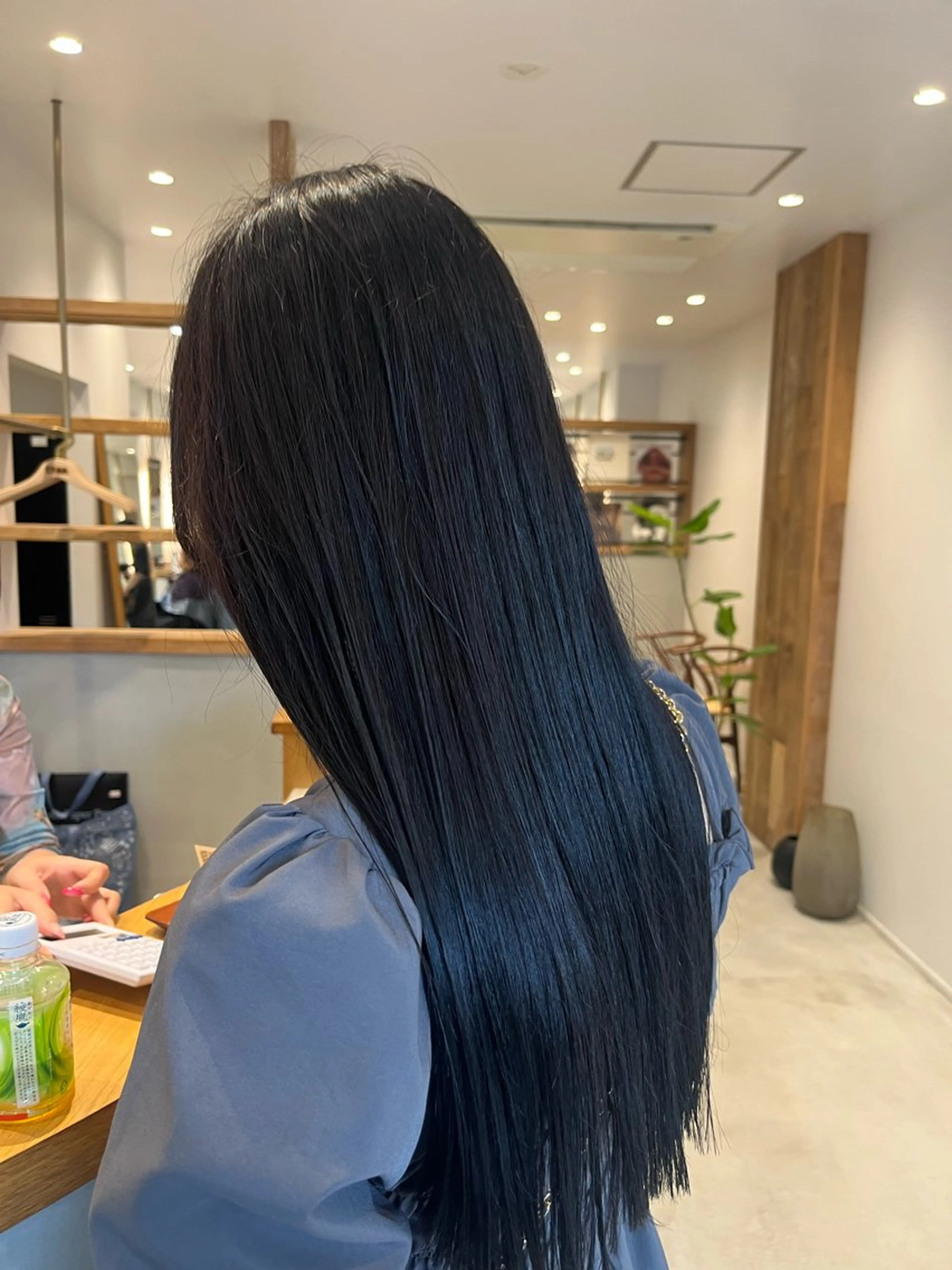 ロング カット ヘアカラー 中山 優里のヘアスタイル