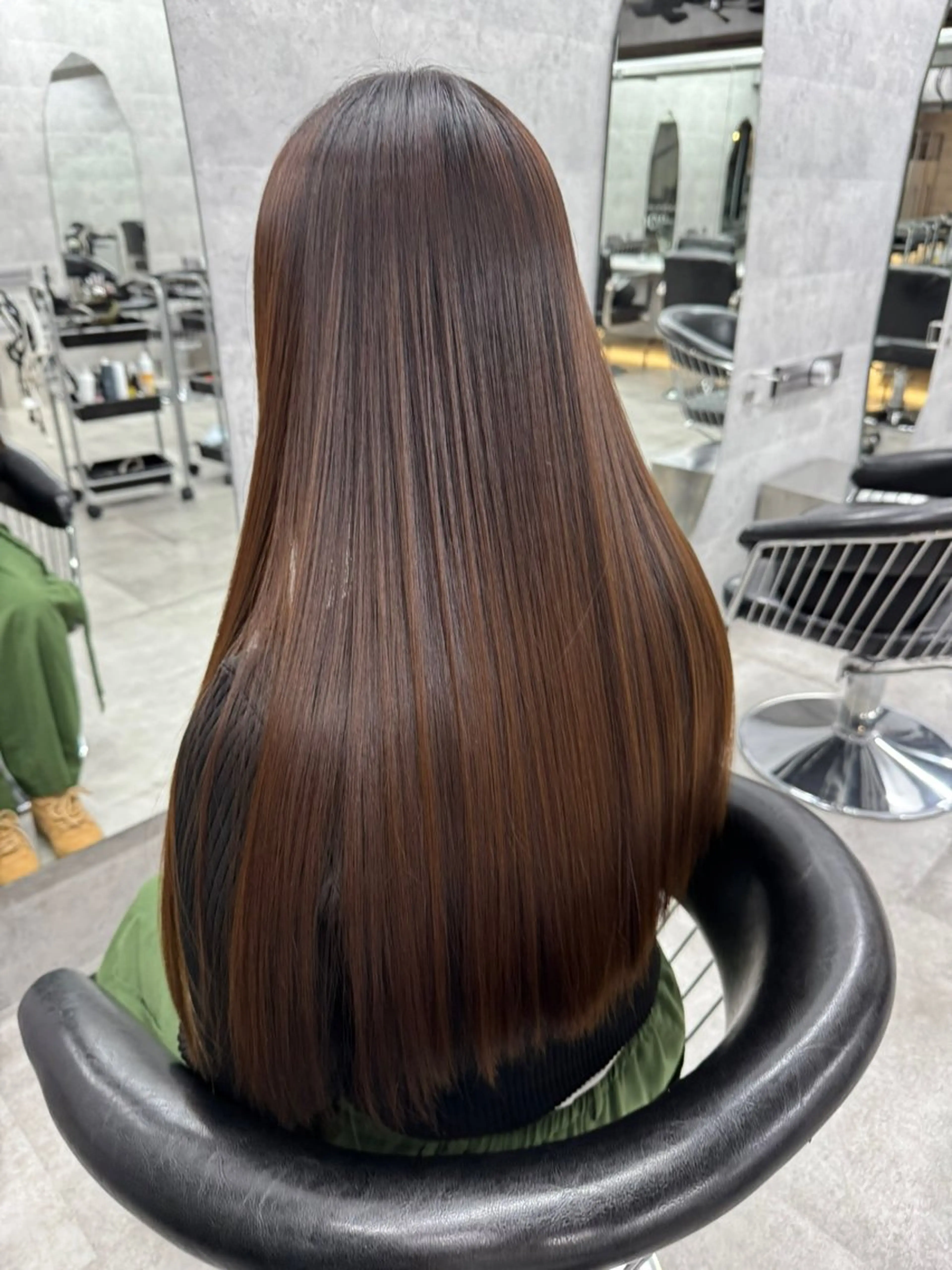 ロング カット 縮毛矯正 あなたのお悩み改善" You"💚❤️💛のヘアスタイル