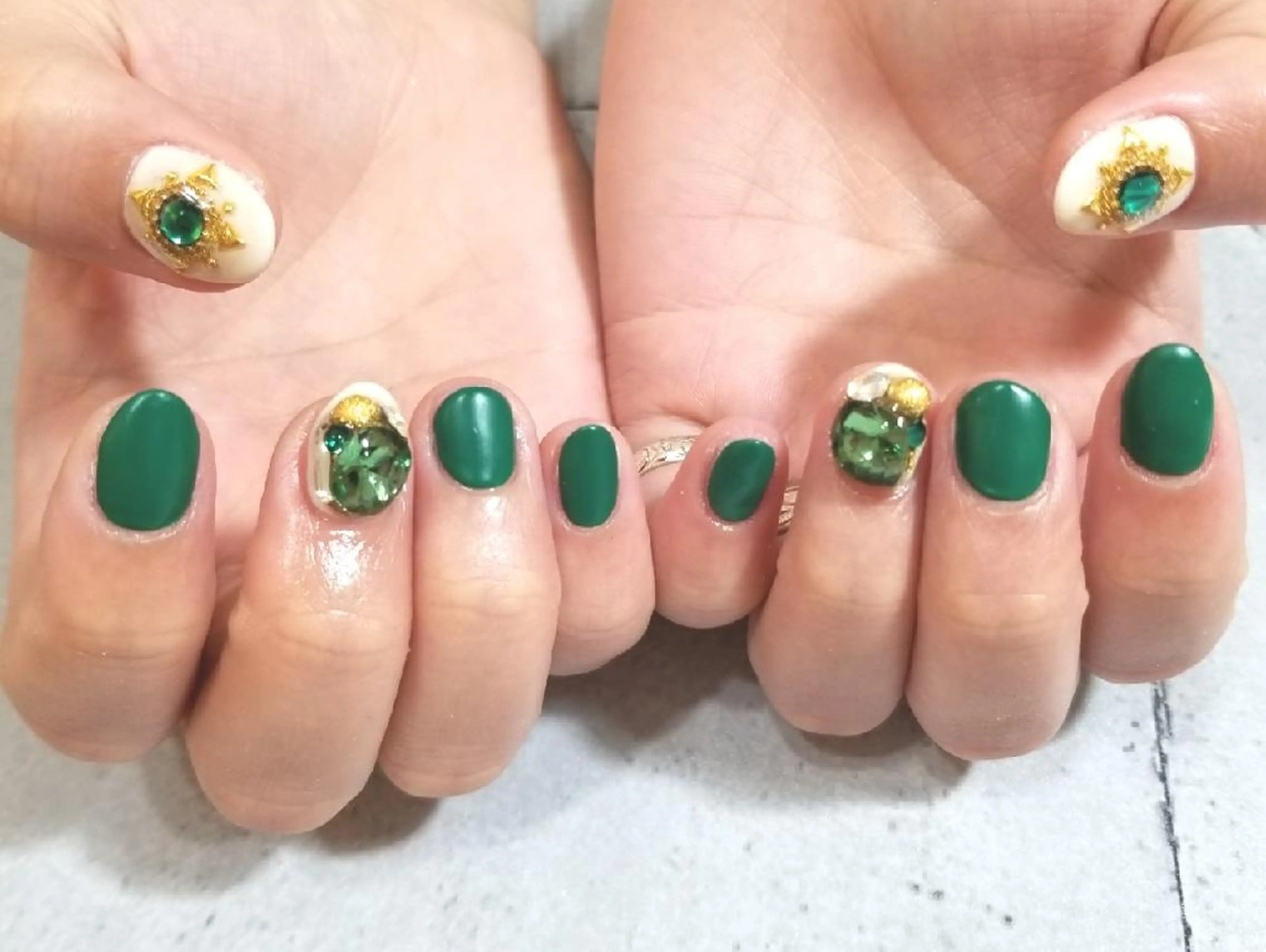 ネイル nailatelier nijiiro.所属・nijiiro🌈 サトウのネイルデザイン