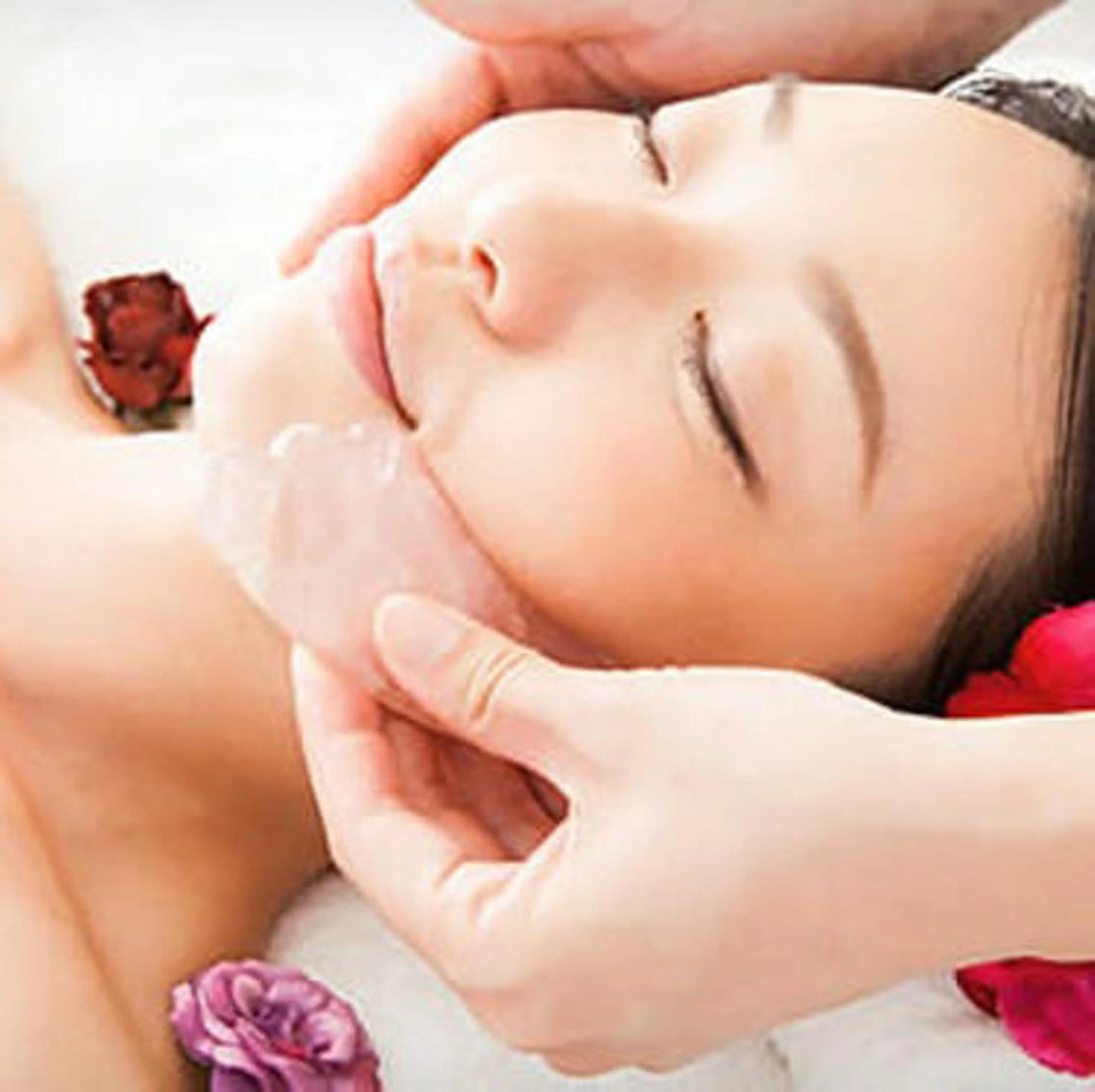 ミディアム パーマ マツエク・マツパ 小顔矯正・美容鍼 美鍼堂のエステ・リラクイメージ