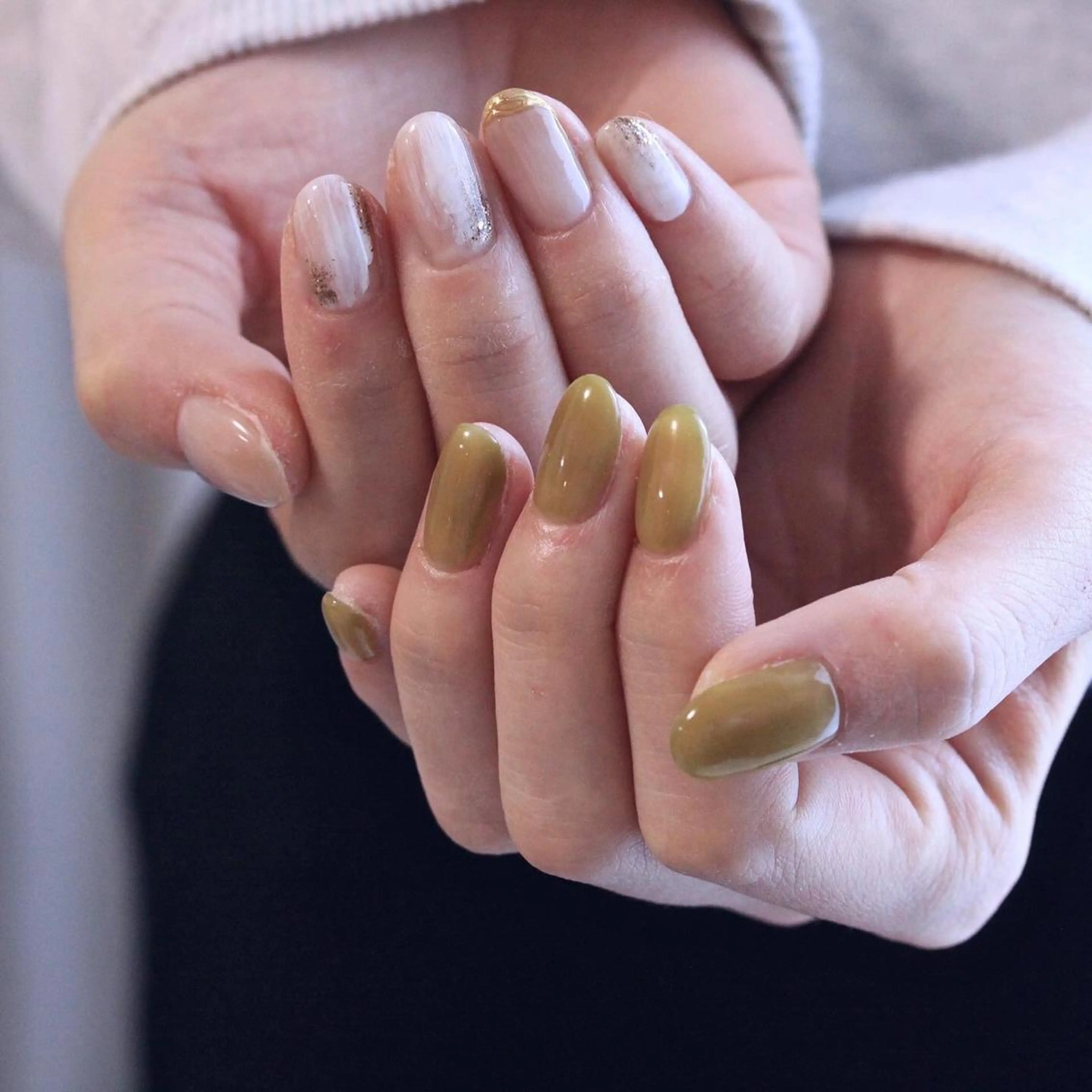 ネイル ピスタチオネイル 黄色 ハンドネイル Elio所属・Elio 国泰寺のネイルデザイン