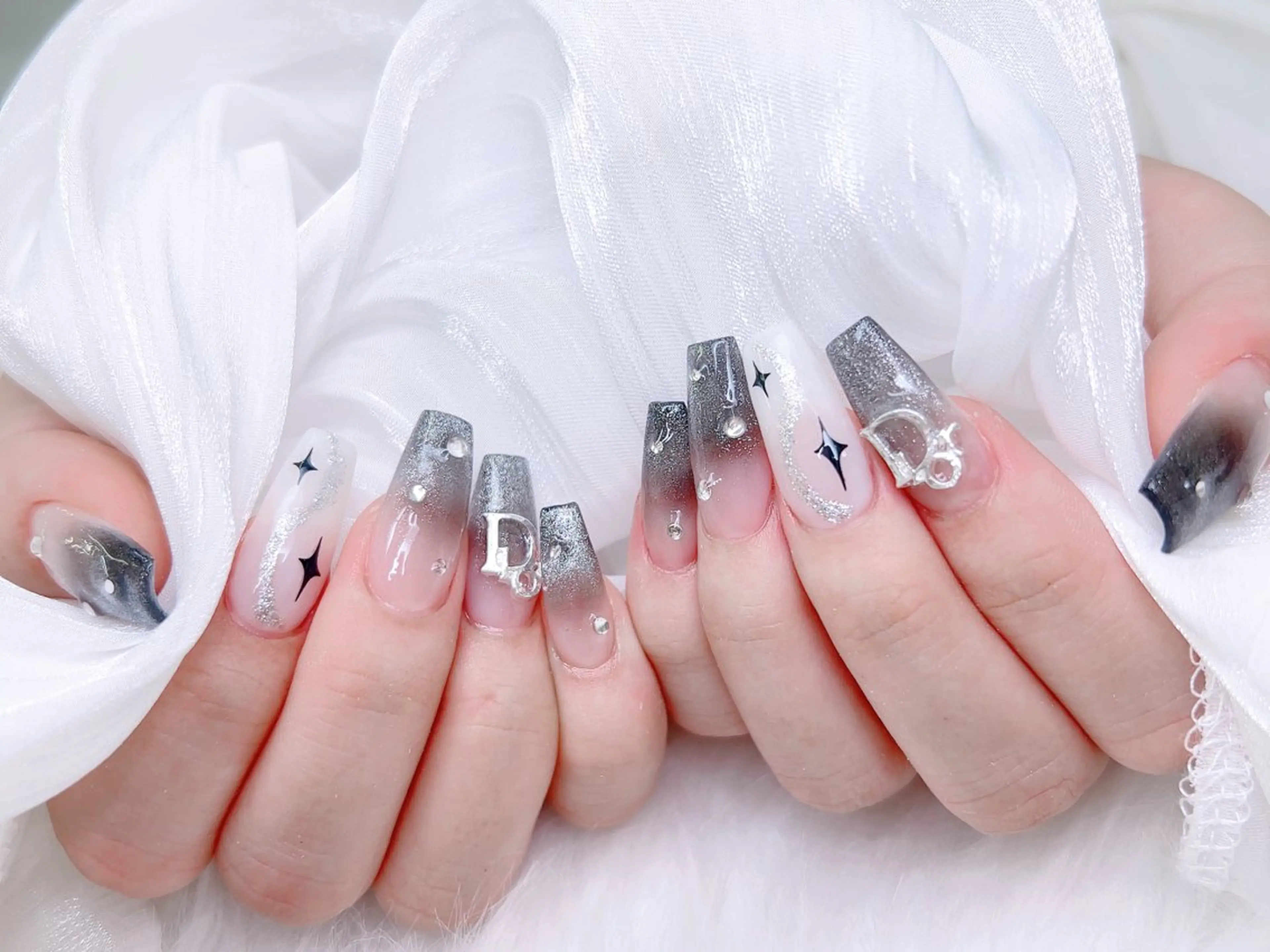 ネイル M🌷nail 長さだし専門店のネイルデザイン
