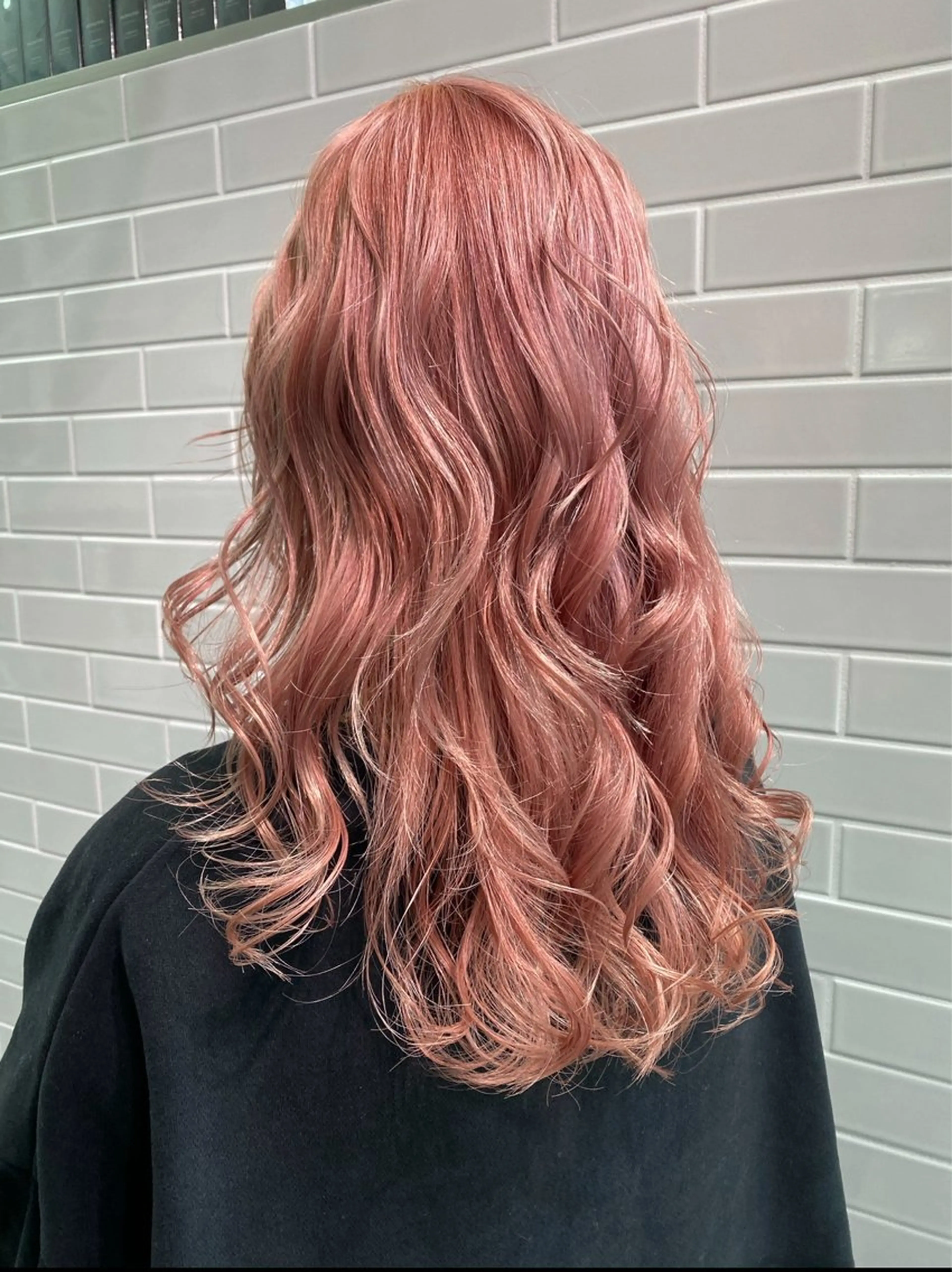 ロング カラー ピンクカラー カット ヘアカラー トリートメント CHERIEブリーチ ダブルカラー　天神のヘアスタイル