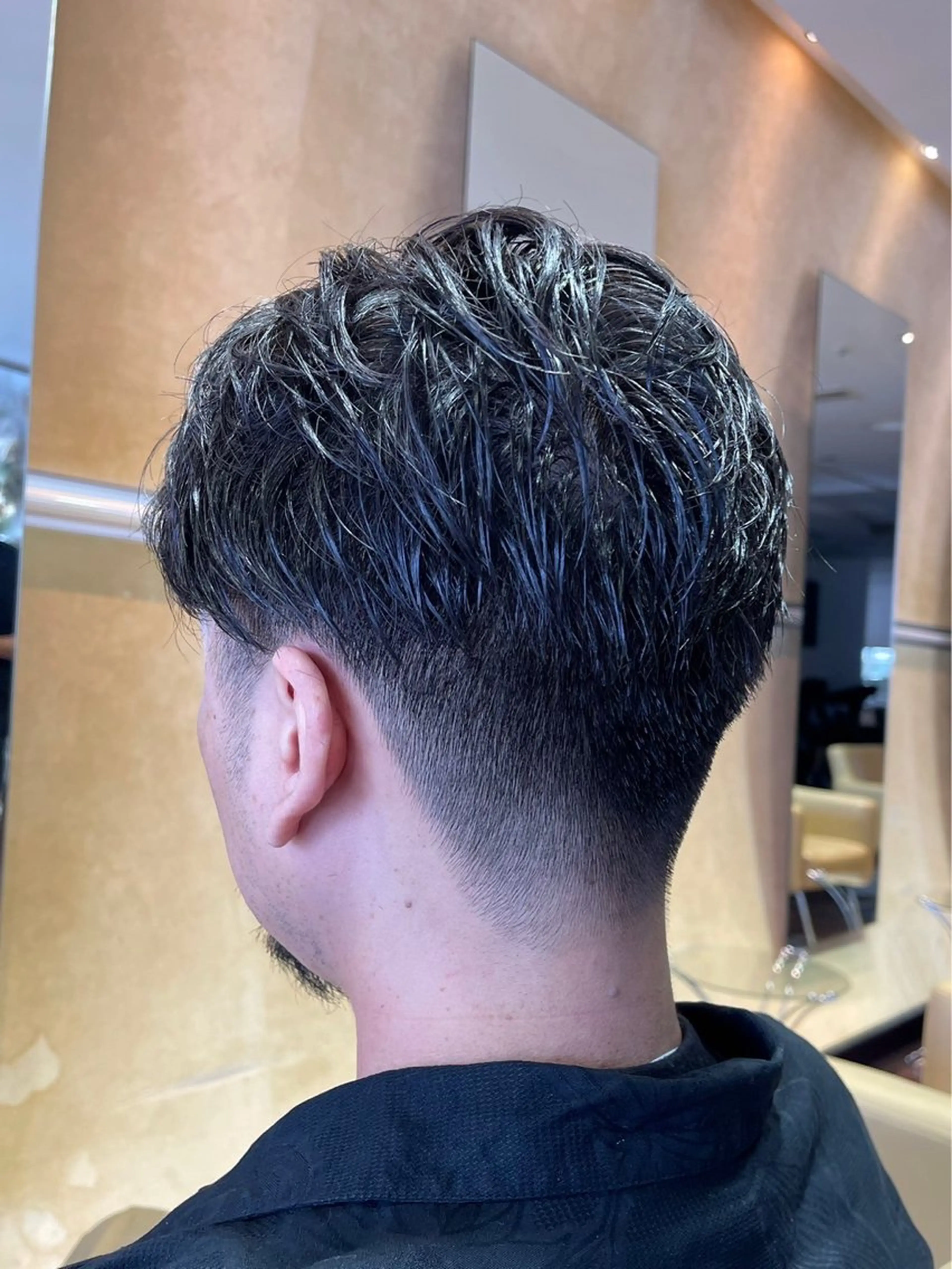 メンズ 刈り上げ ラシェンテ居留地所属・鶴﨑 美優亜のヘアスタイル