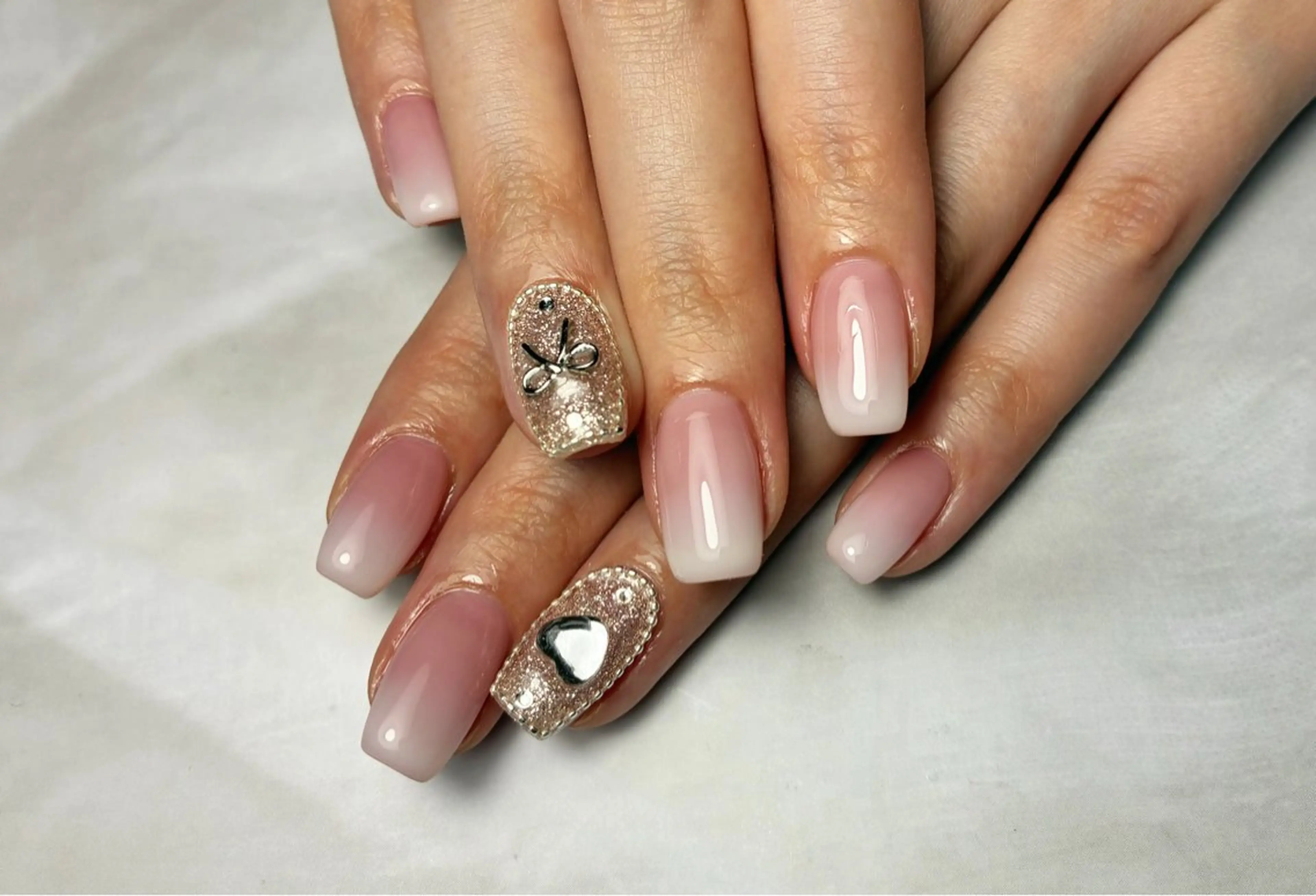 ネイル ハンドネイル ネイルサロン Bebeのネイルデザイン