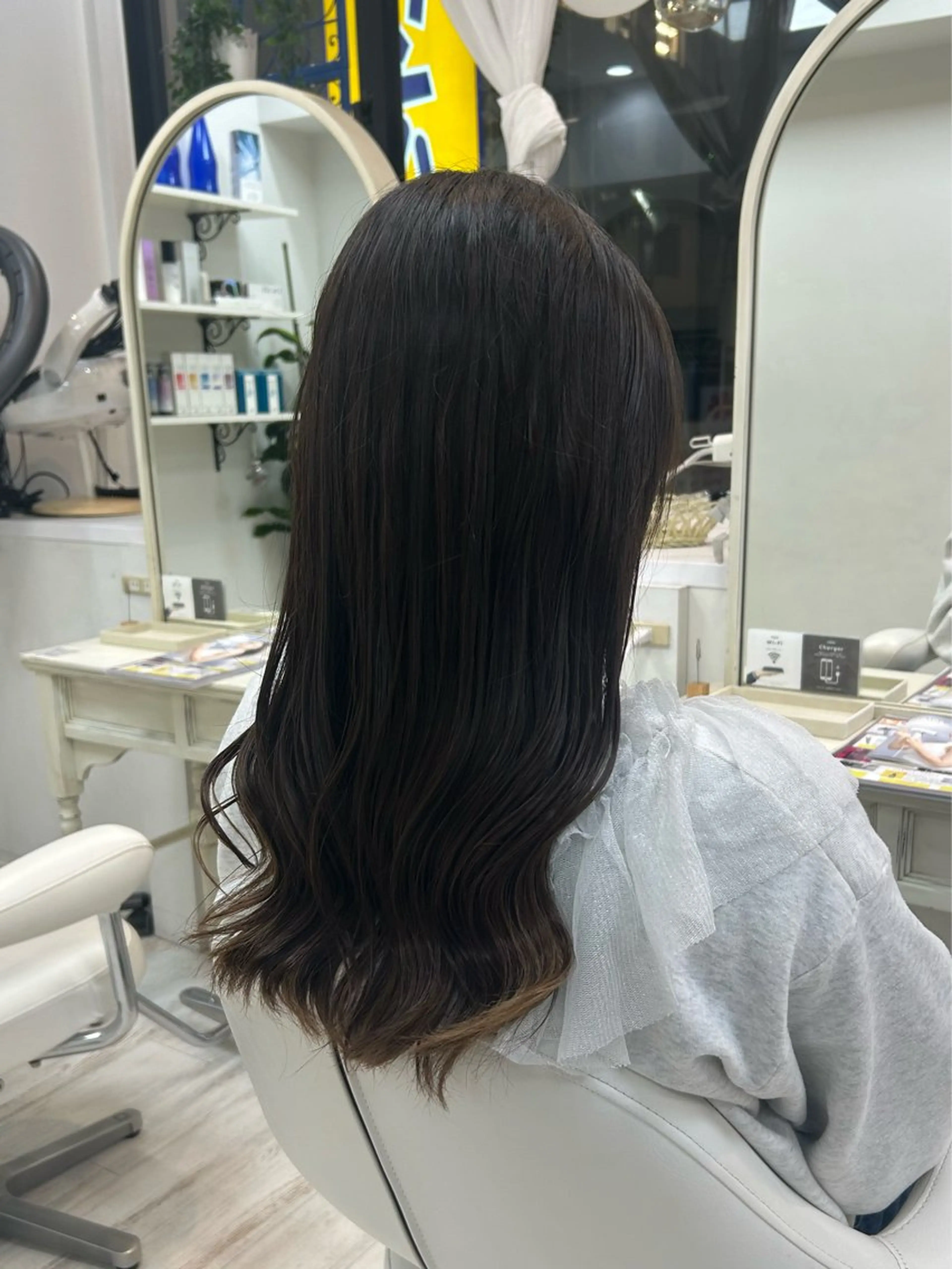 ロング カラー カット トリートメント 小川 夏花のヘアスタイル