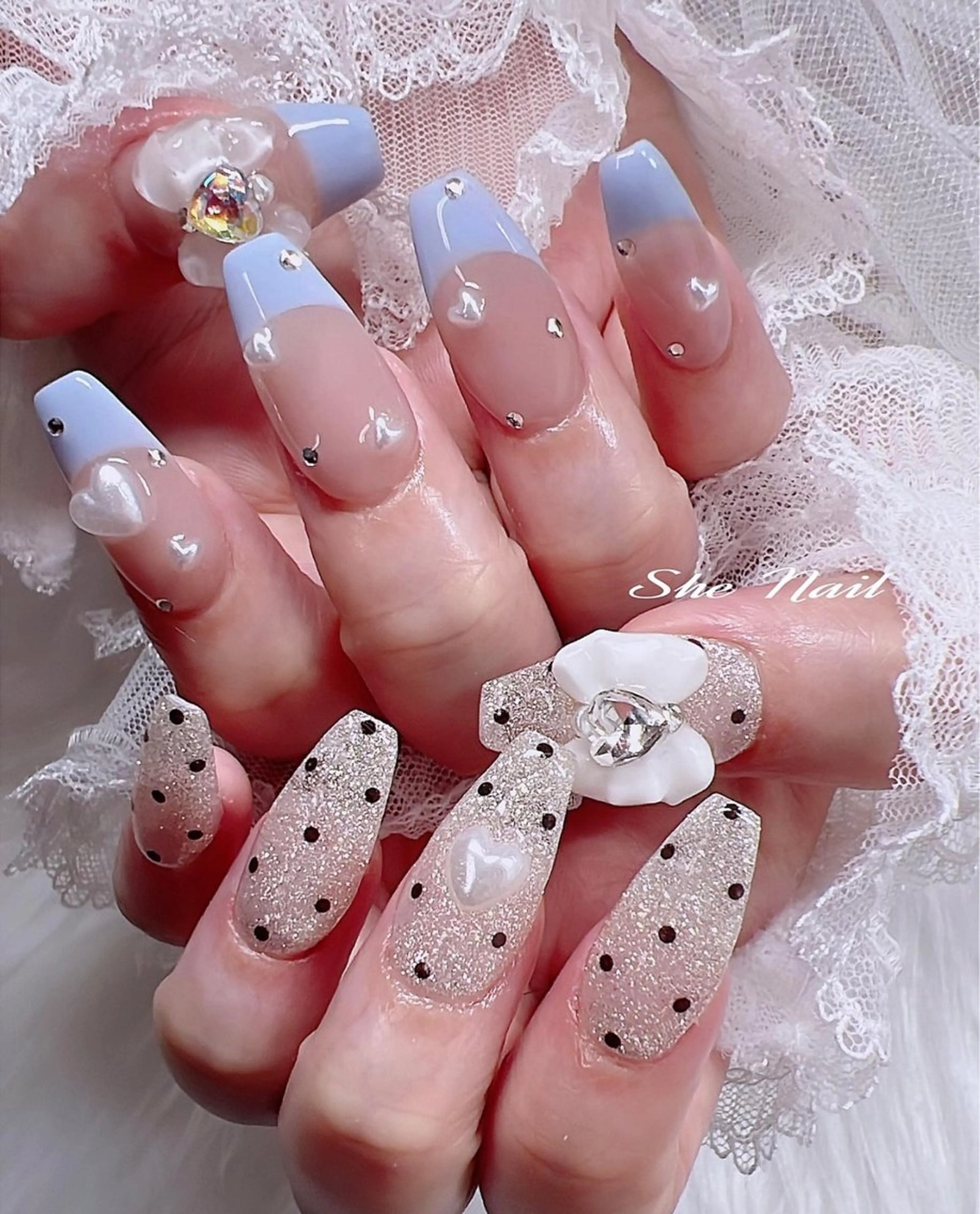 ネイル チークネイル 長さ出し フレンチネイル ガラスフレンチ キラキラネイル She   Nail所属・ISA_ BELLAのネイルデザイン