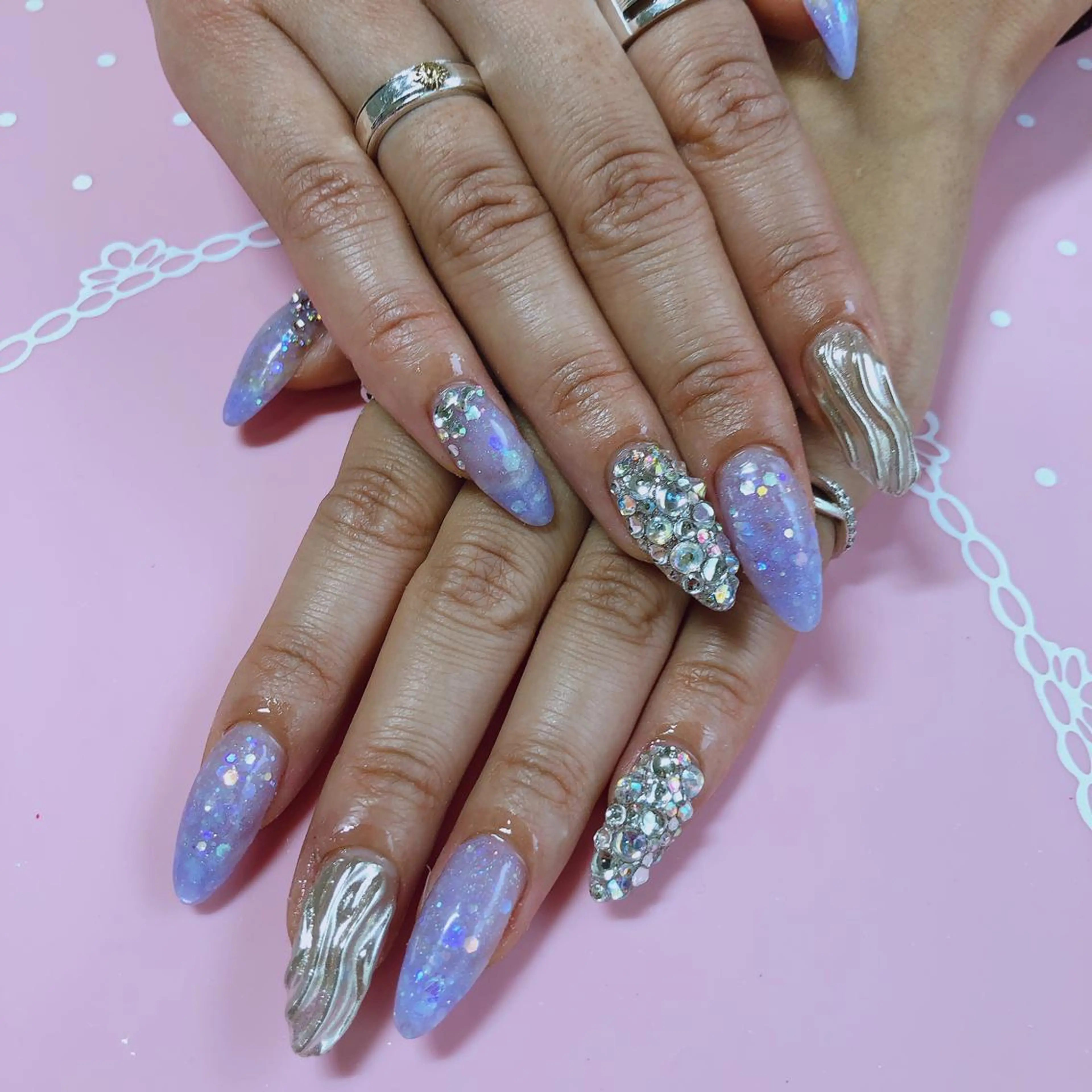 ミディアム ネイル ハンドネイル 《LB》ラブリエ Nail&eyeのマツエク・マツパデザイン