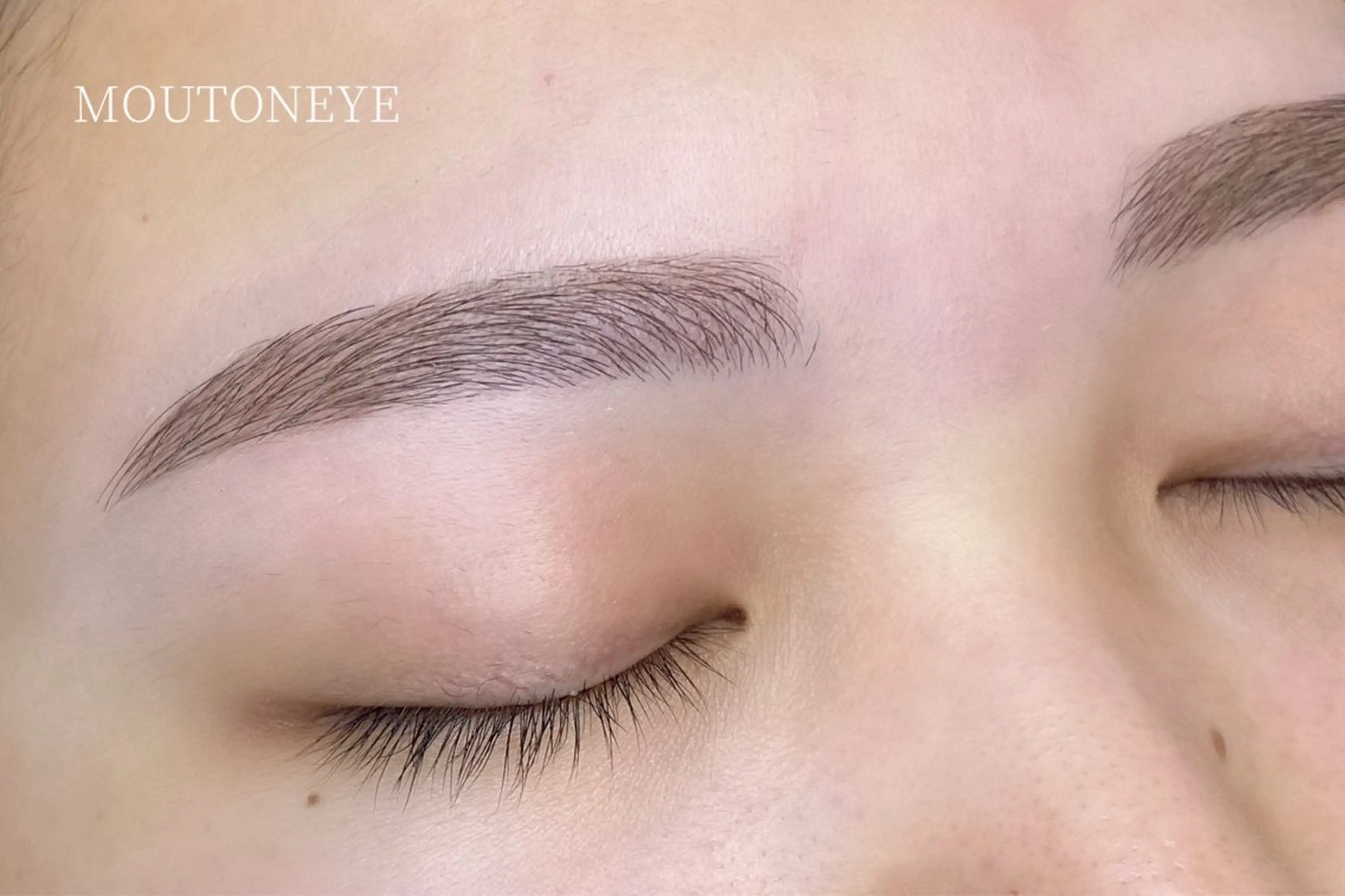 アイブロウ MOUTONEYE まつ毛・眉毛専門店のマツエク・マツパデザイン