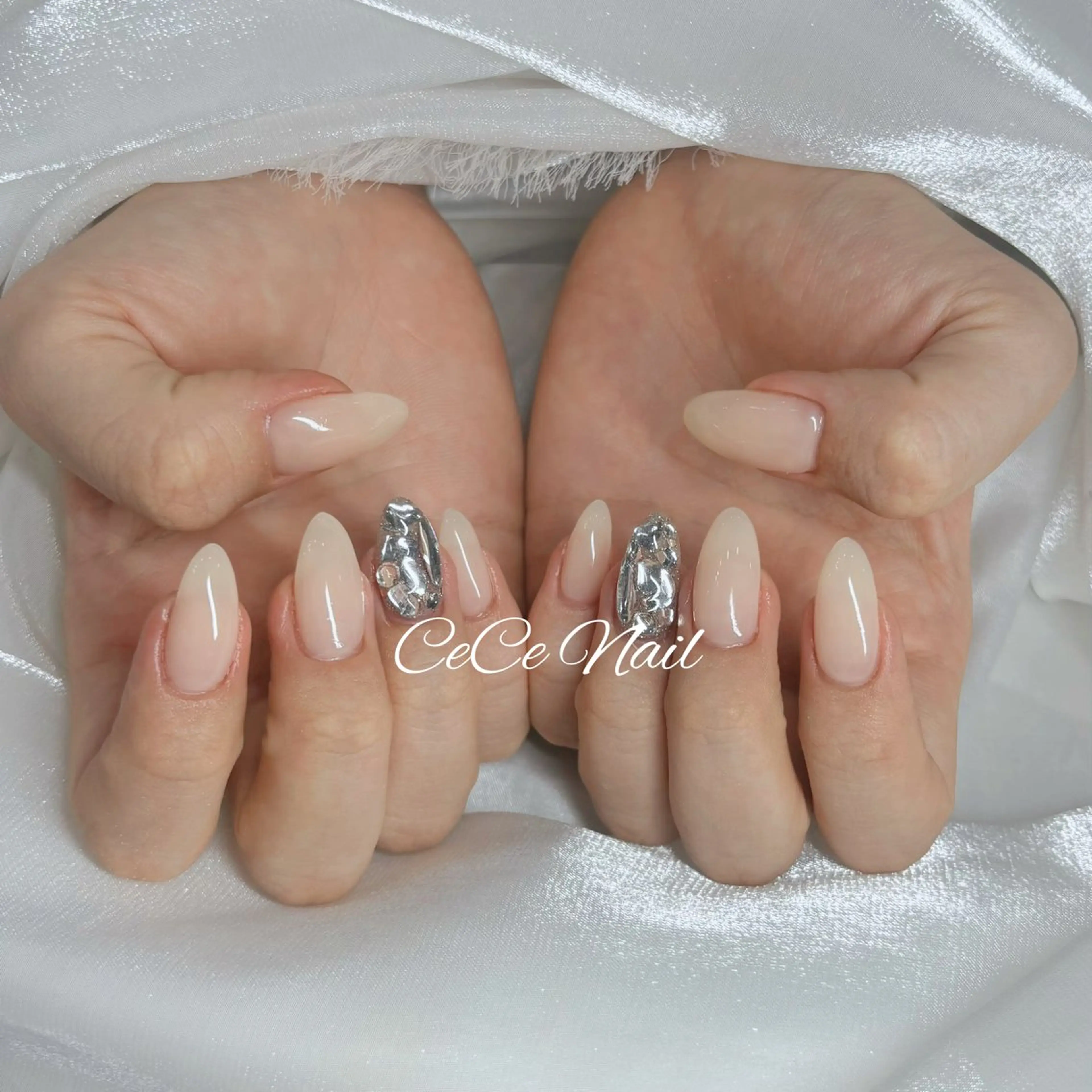 ネイル CeCe Garden所属・CeCeGarden ✨️キラキラワンホンのネイルデザイン