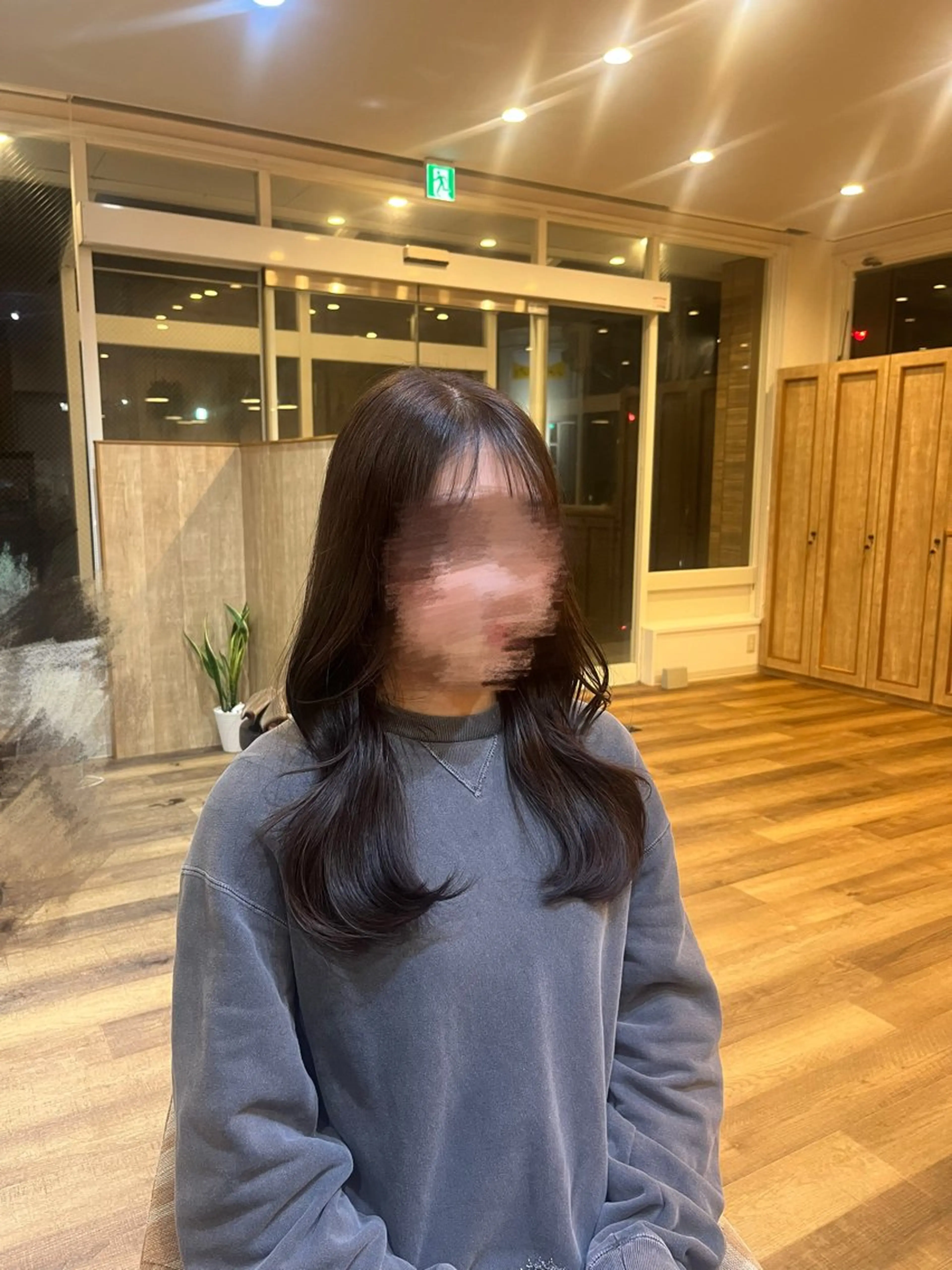 《トレンド詰め合わせ🩶》 レイヤーカット+透明感カラー+クイックトリートメントの写真