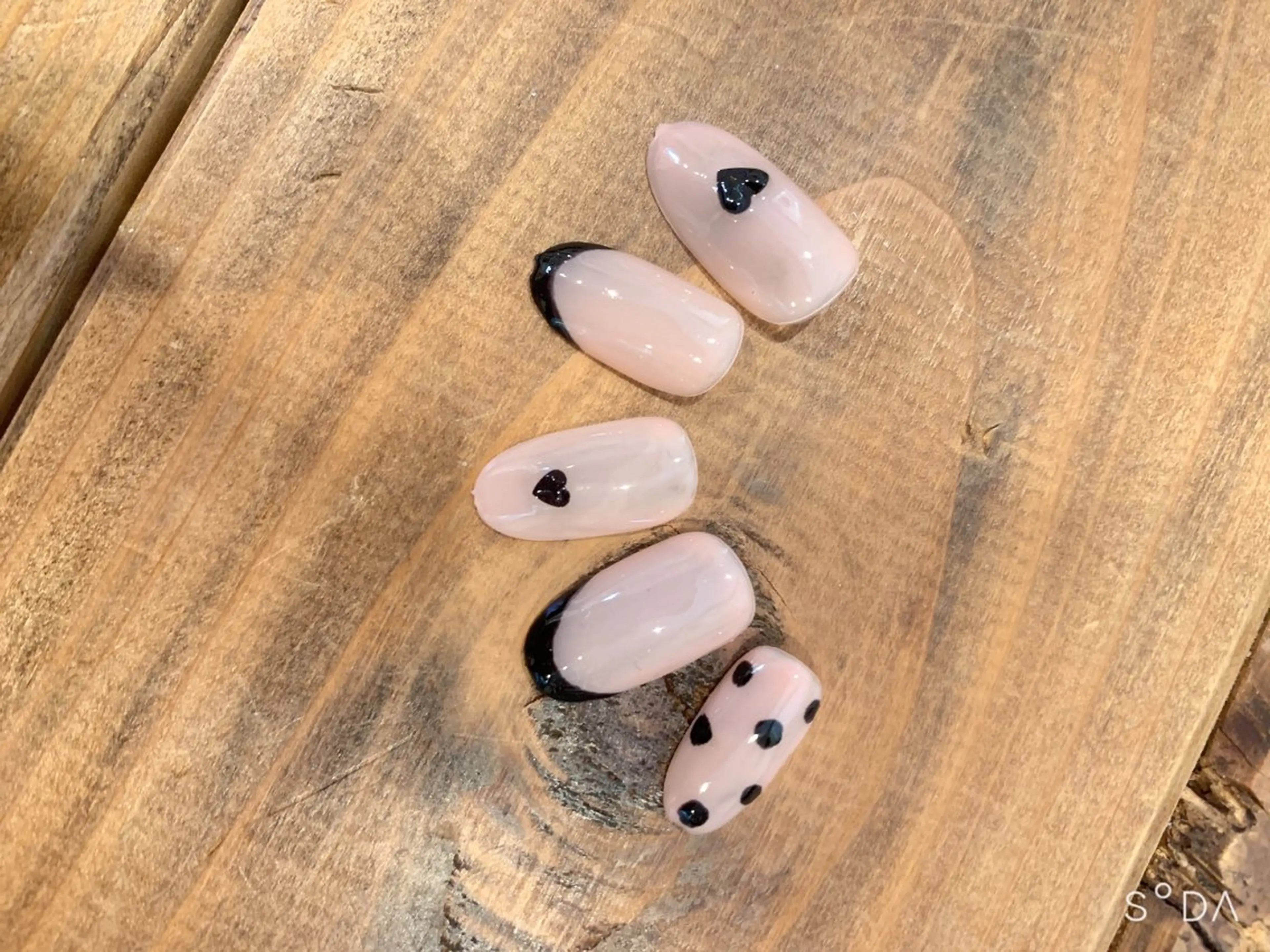 ネイル ジェルネイル バレンタイン SUZUKI Mのネイルデザイン