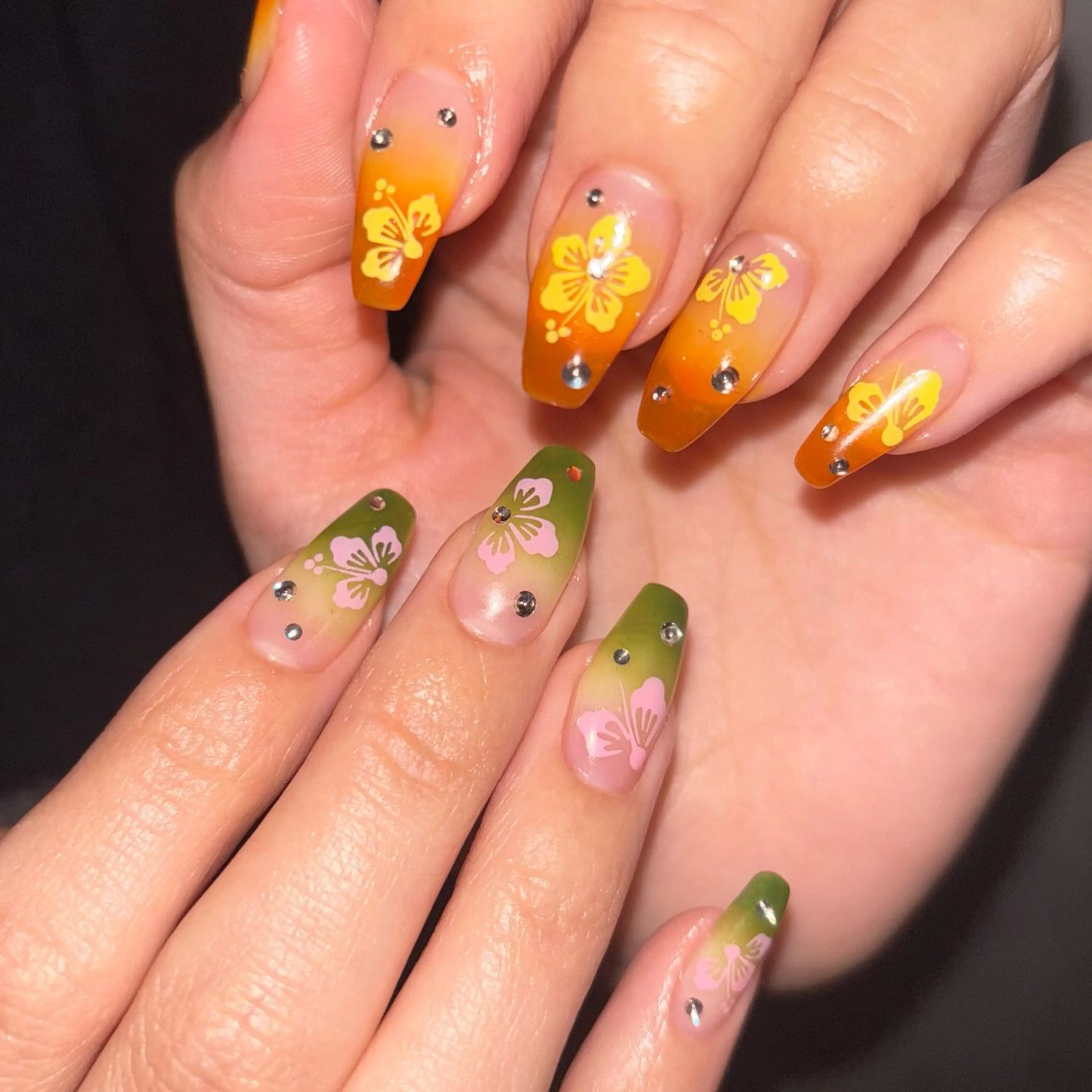 ネイル Lusso🍃 Ayaneのネイルデザイン