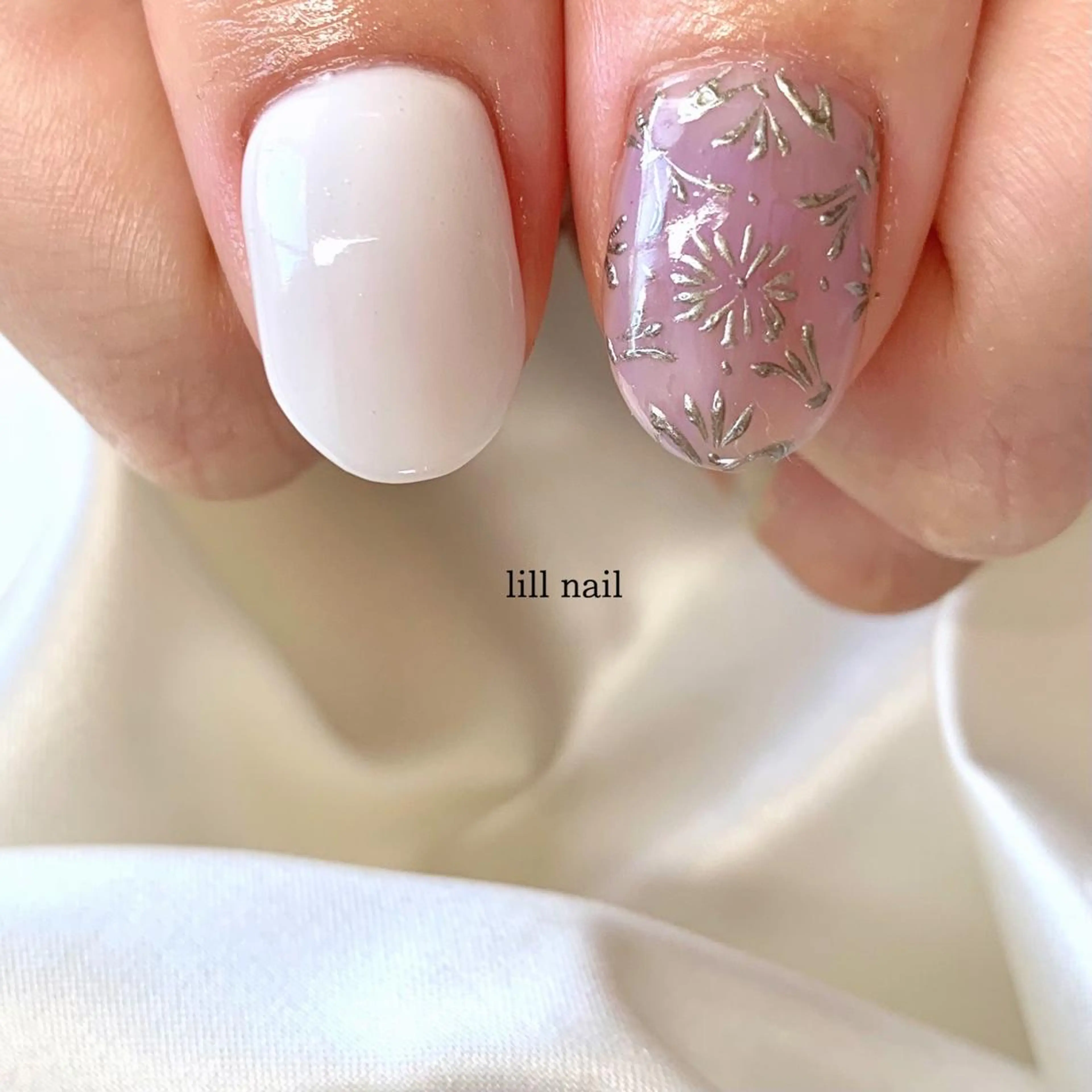 ミディアム pllia beautyのネイルデザイン