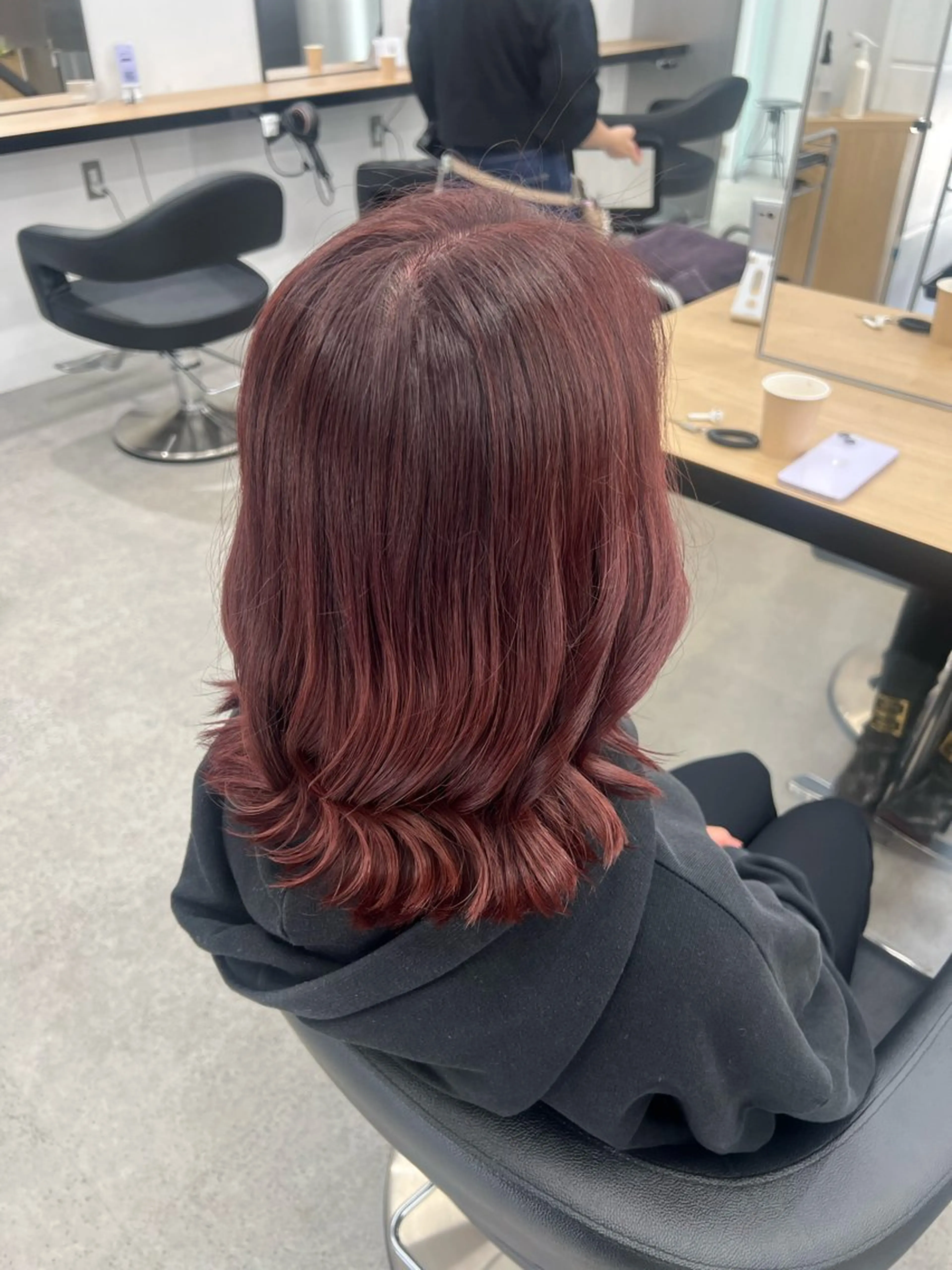 ミディアム カラー ブリーチ 髪質改善 トリートメント ヘアカラー 💗愛され暖色💗 ピンク/レッド💗のヘアスタイル