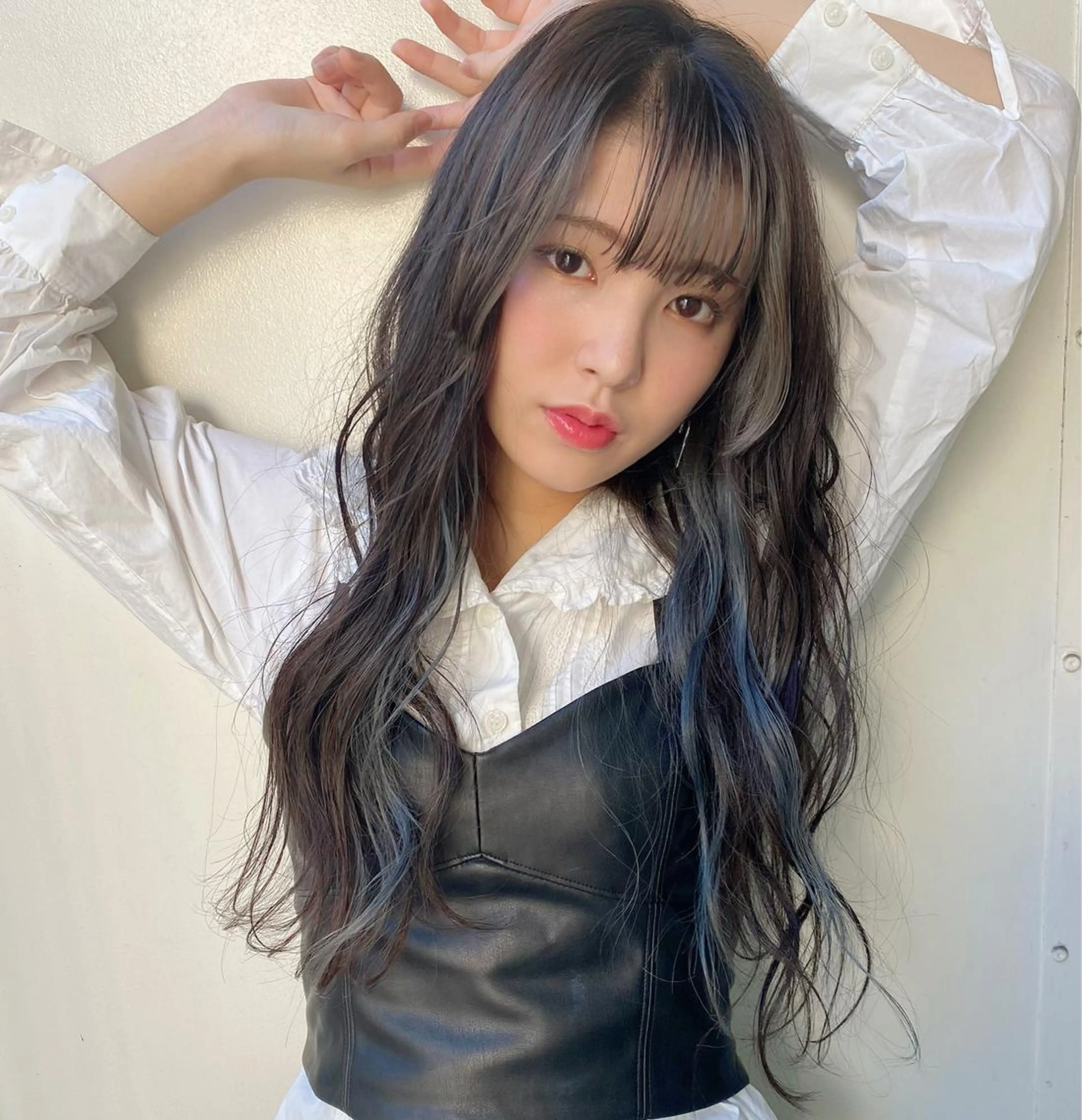 ロング カラー インナーカラー ブリーチなしカラー ダブルカラーエクステのヘアスタイル