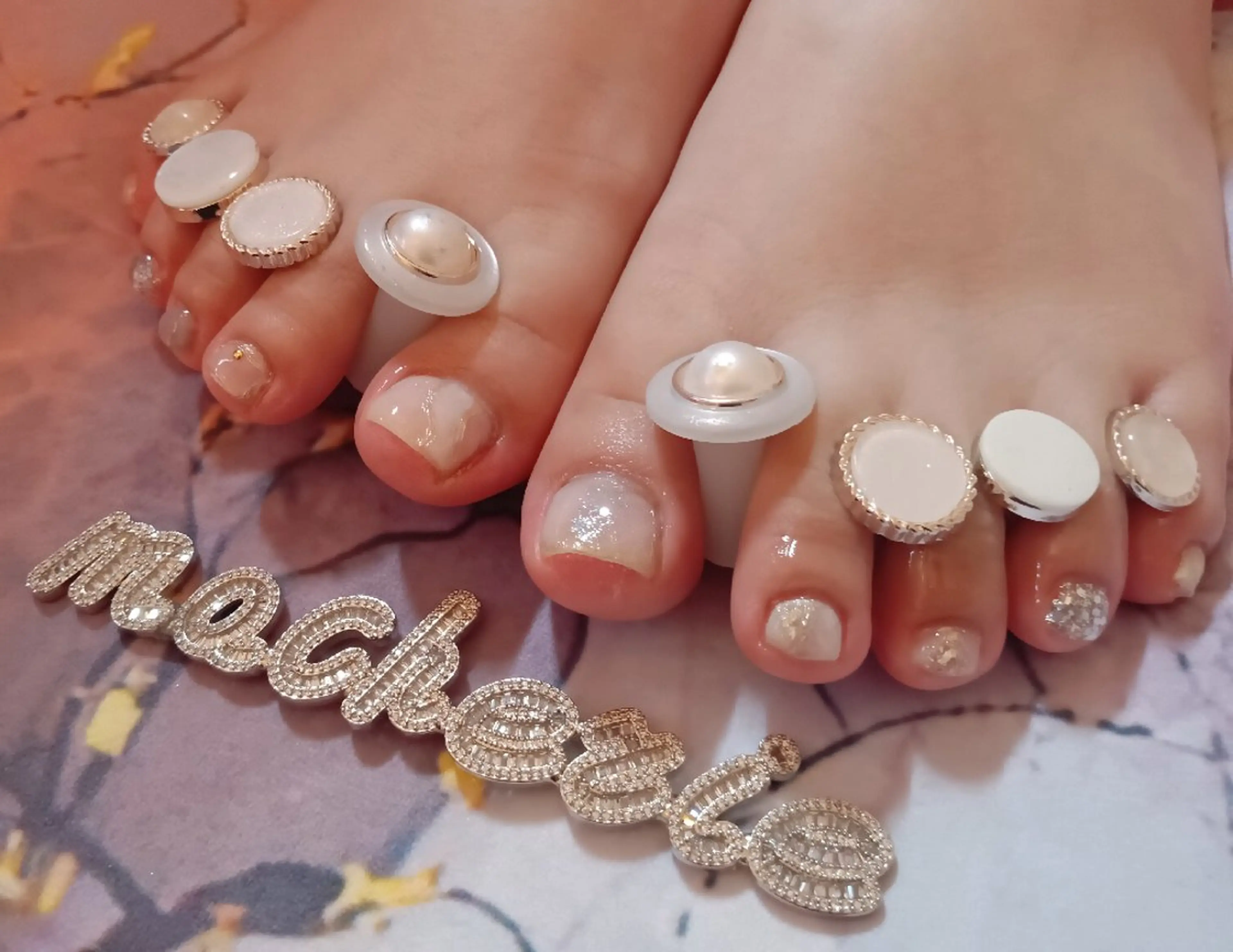 ネイル フットネイル ホワイト フットネイル Nail Salon macherieのネイルデザイン