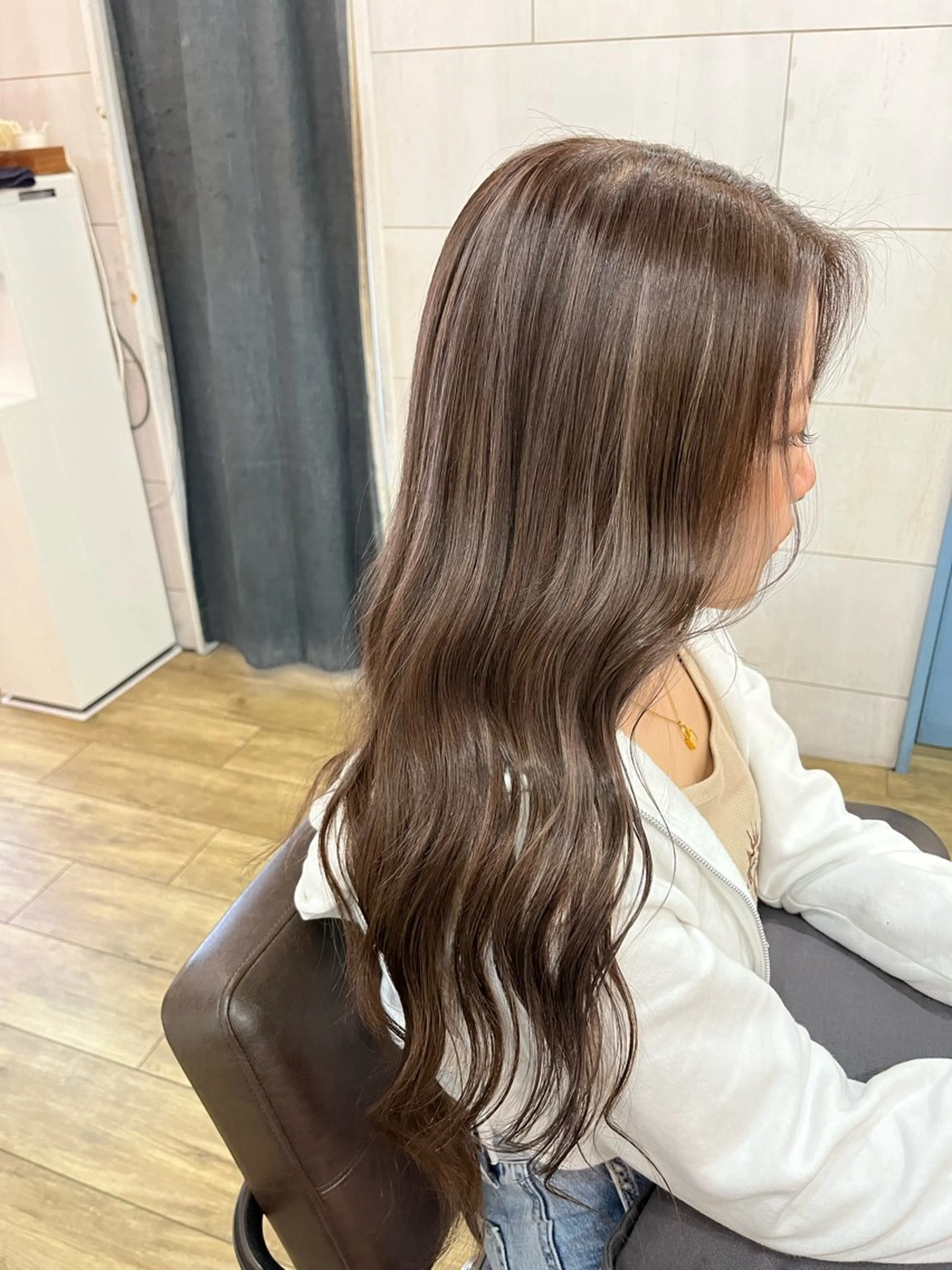 ロング カラー ベージュカラー 透明感カラー ハイライトカラー ハイライト カット ヘアカラー トリートメント 似合わせ/ブリーチ/ 髪質改善/ミクෆ‪のヘアスタイル