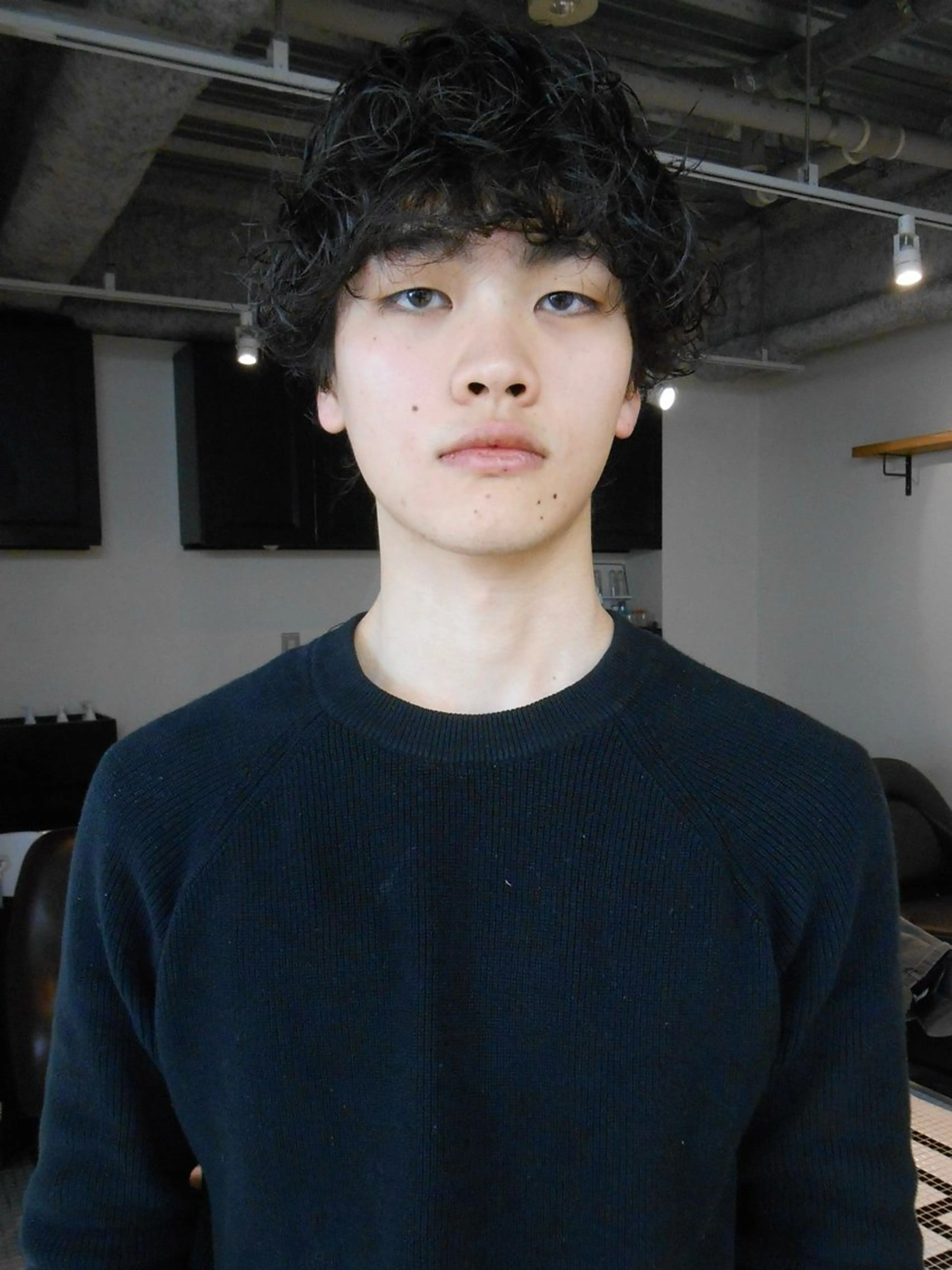 ミディアム パーマ メンズ カット パーマ グランジヘア 無造作ヘアHYUGAのヘアスタイル