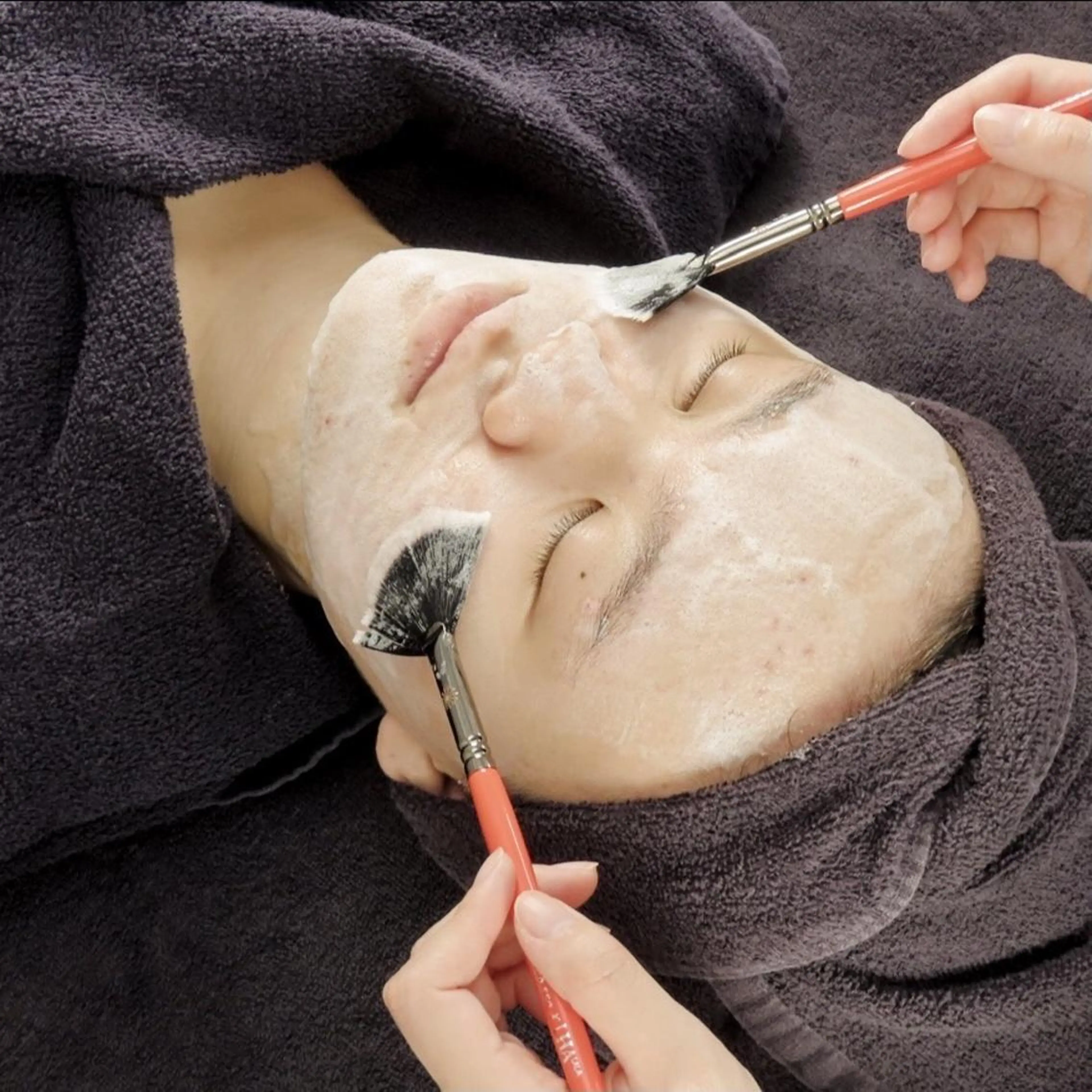 【肌コンディション測定付き♪】💖韓国人気No1肌管♪💖《今大人気のララピール✨》お顔+首 9800円🖤の写真