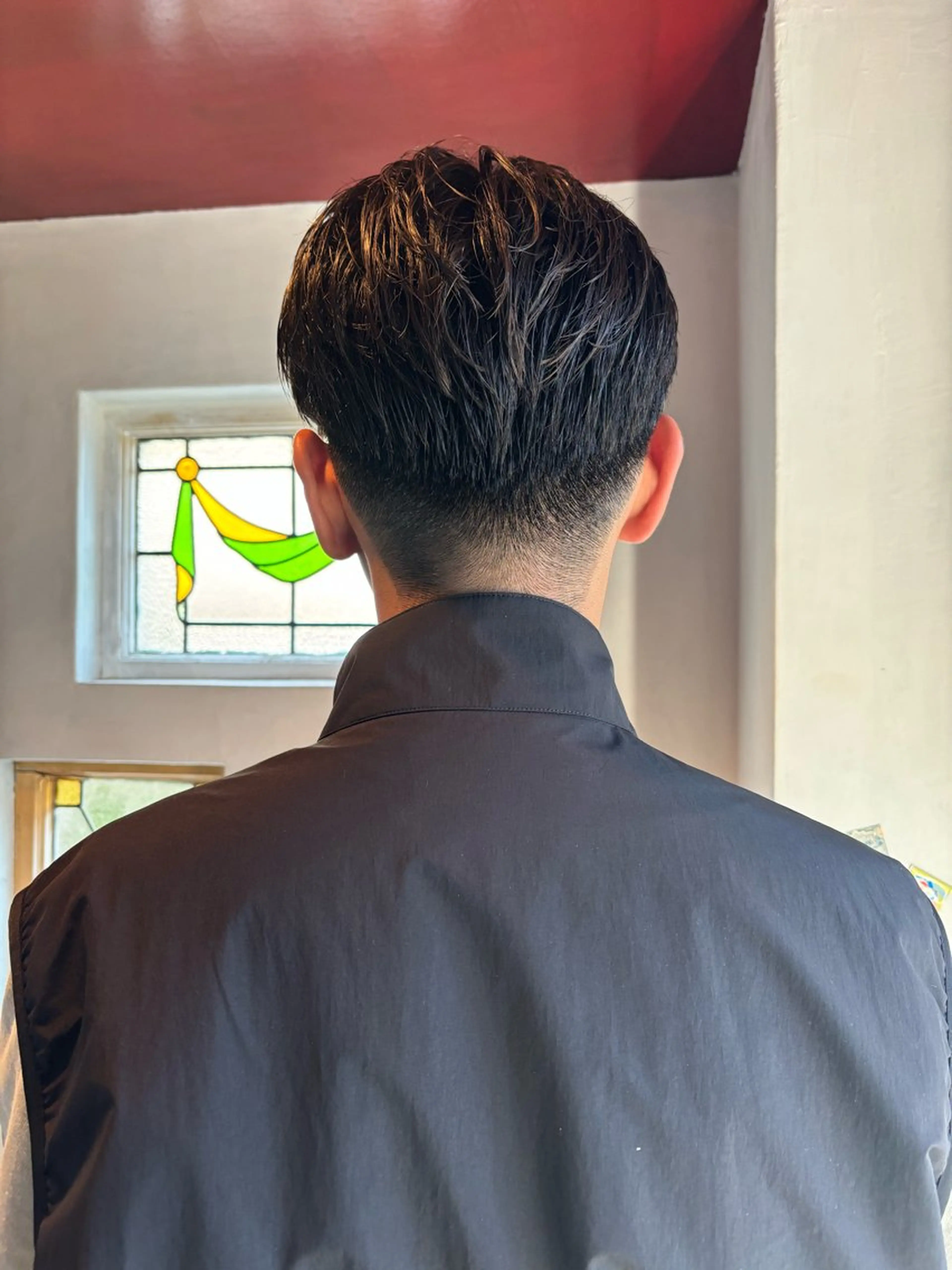 ショート メンズ センターパート フェードカット 刈り上げ ショートヘア 中目黒メンズ刈り上げ Harunaのヘアスタイル