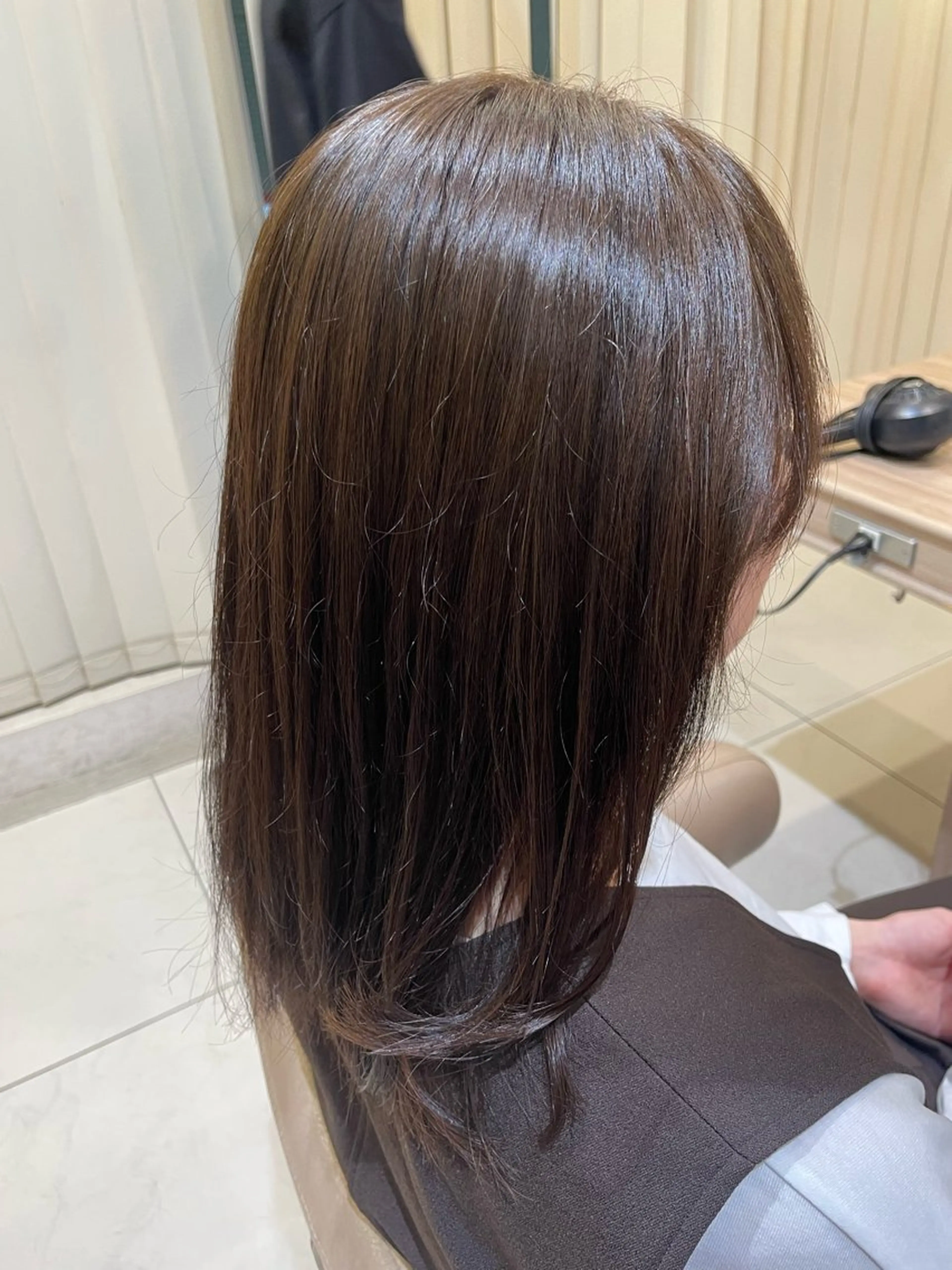 ミディアム カラー オリーブカラー カット ヘアカラー トリートメント 韓国ヘアメイク🎀/ 縮毛矯正✨山本媛香のヘアスタイル