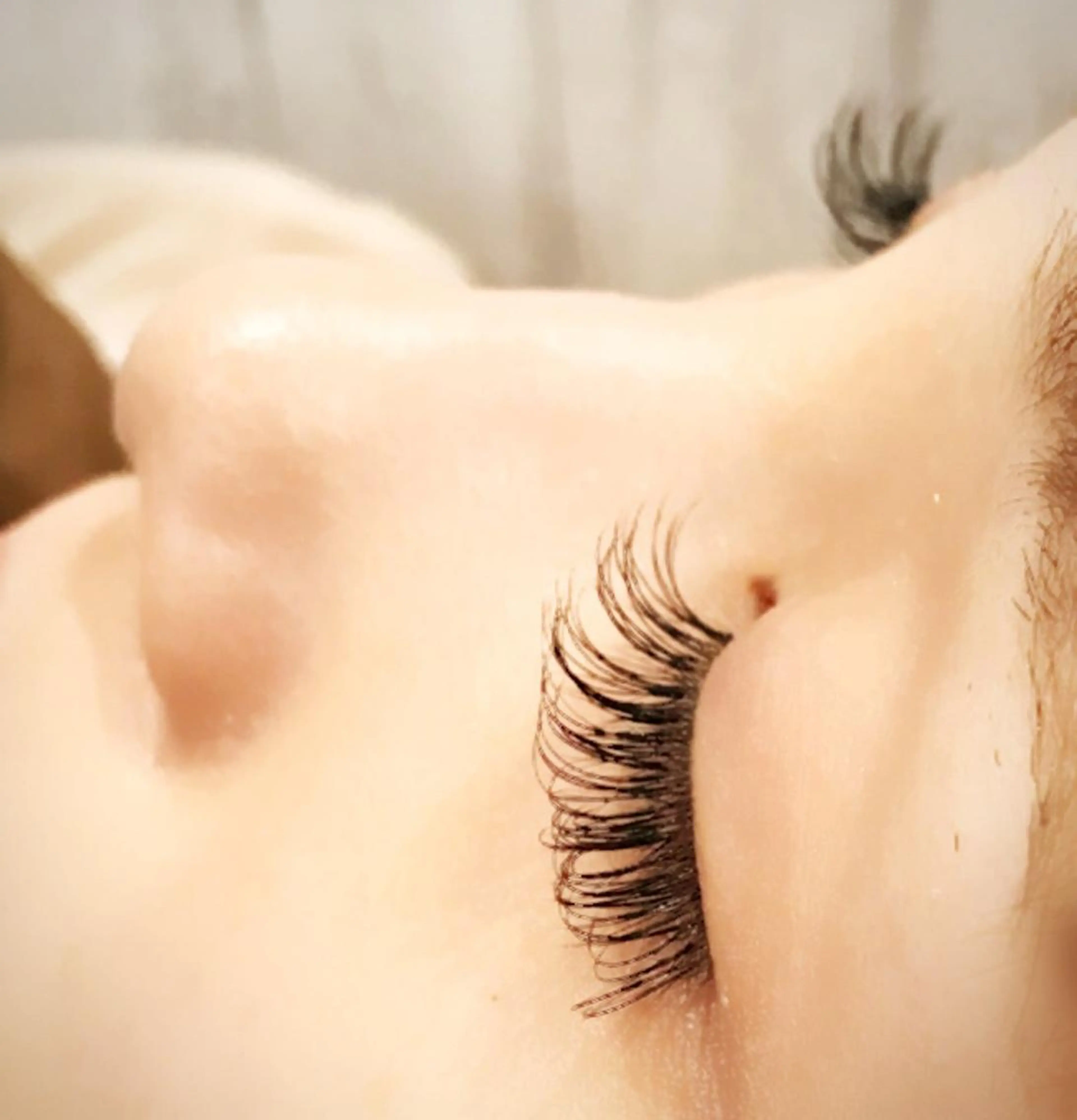 マツエク・マツパ 付け放題 フラットラッシュ マツエク Anlly hair所属・加賀谷 彩のマツエク・マツパデザイン