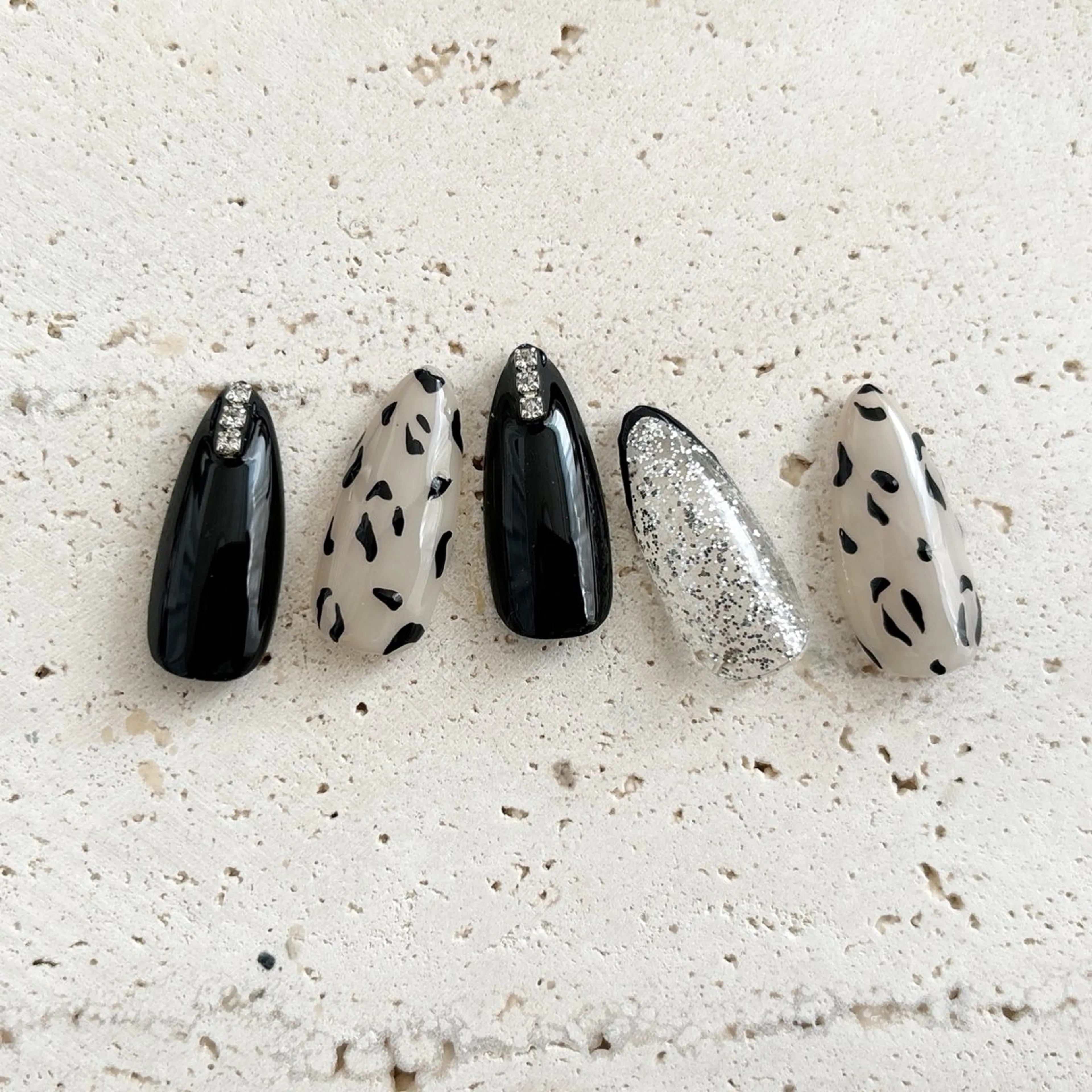 ネイル 愛川町 あんすりうむのネイルデザイン