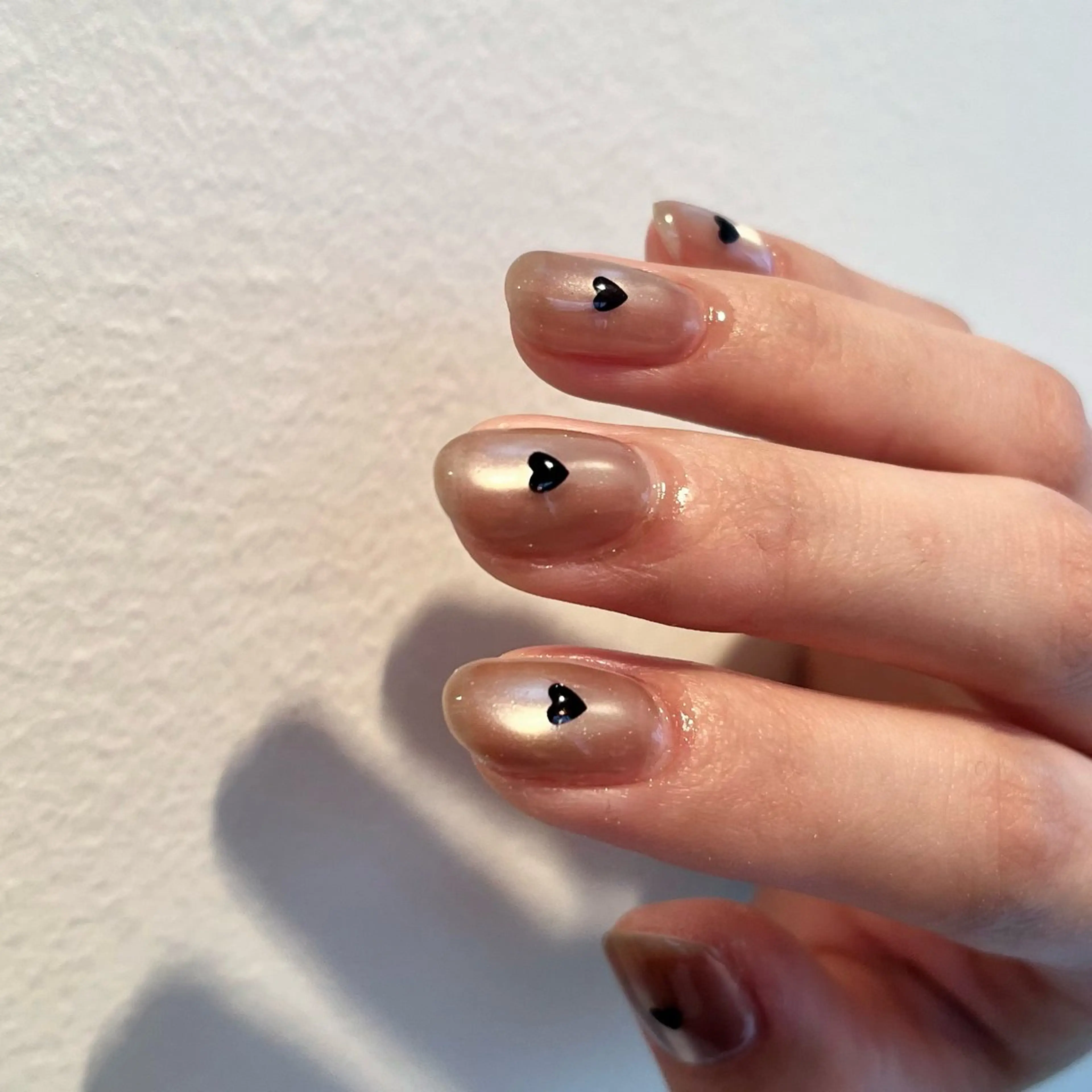 ネイル ハート 韓国ネイル マグネットネイル 冬ネイル ハンドネイル petit所属・Yuka ネイリストのネイルデザイン