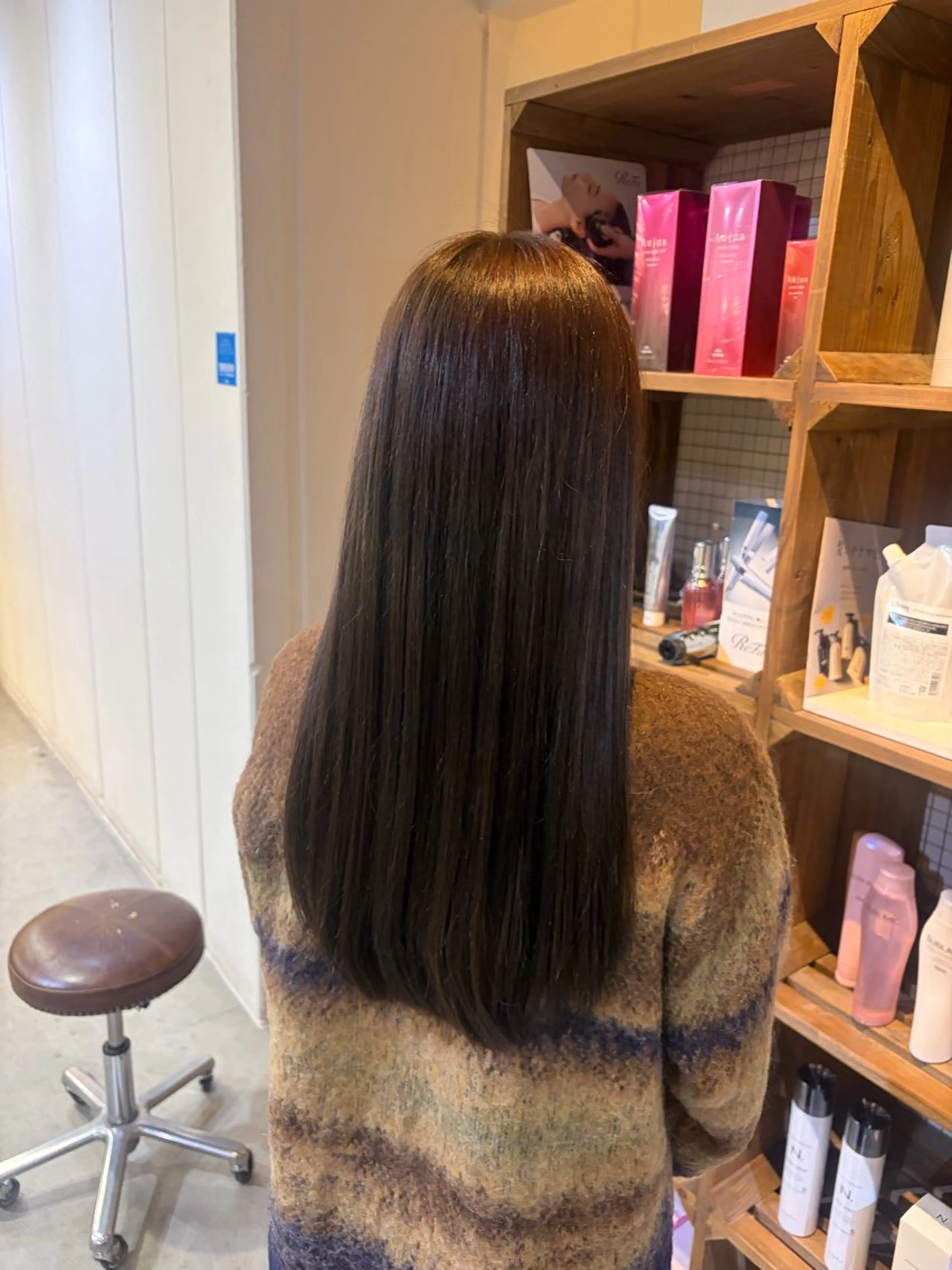 ロング カット ヘアカラー lolonois / HINA⠀のヘアスタイル