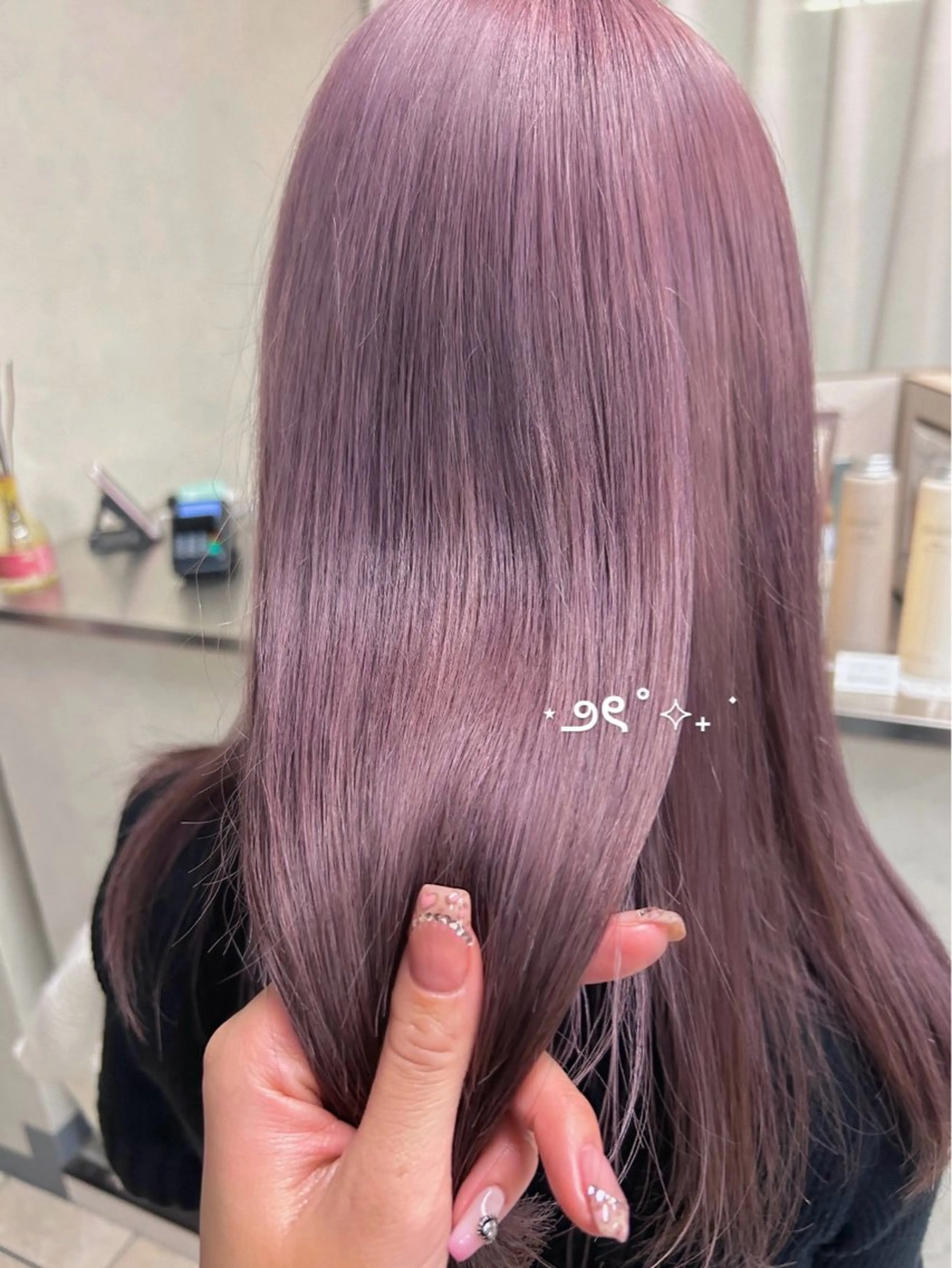 ロング ヘアカラー ハイトーンカラー🩶 大阪/kanonのヘアスタイル